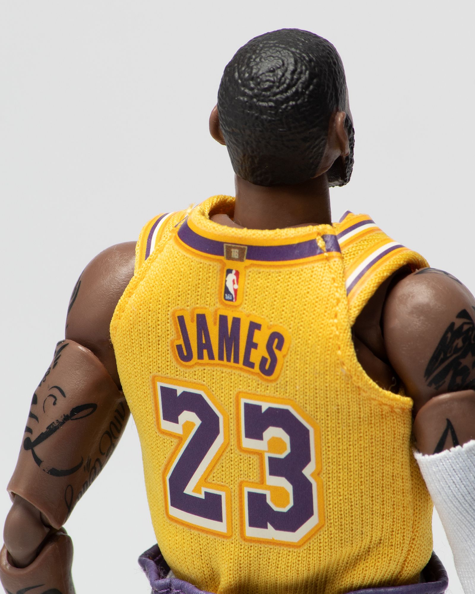 MAFEX LeBron James（Los Angeles Lakers Medicom Toy MAFEX LEBRON JAMES LOS ANGELES LAKERS Action