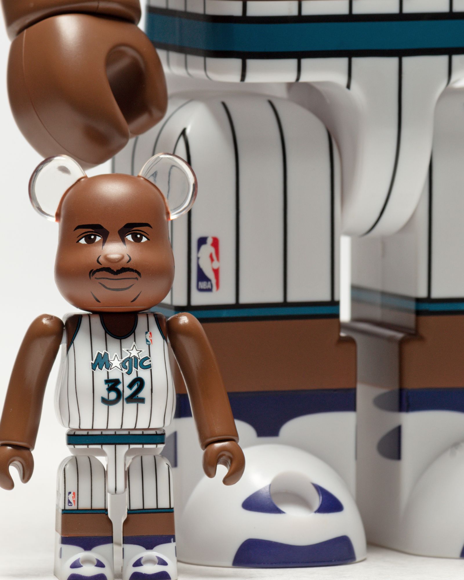 BEARBRICK 400% SHAQUILLE O'NEAL 2-PACK