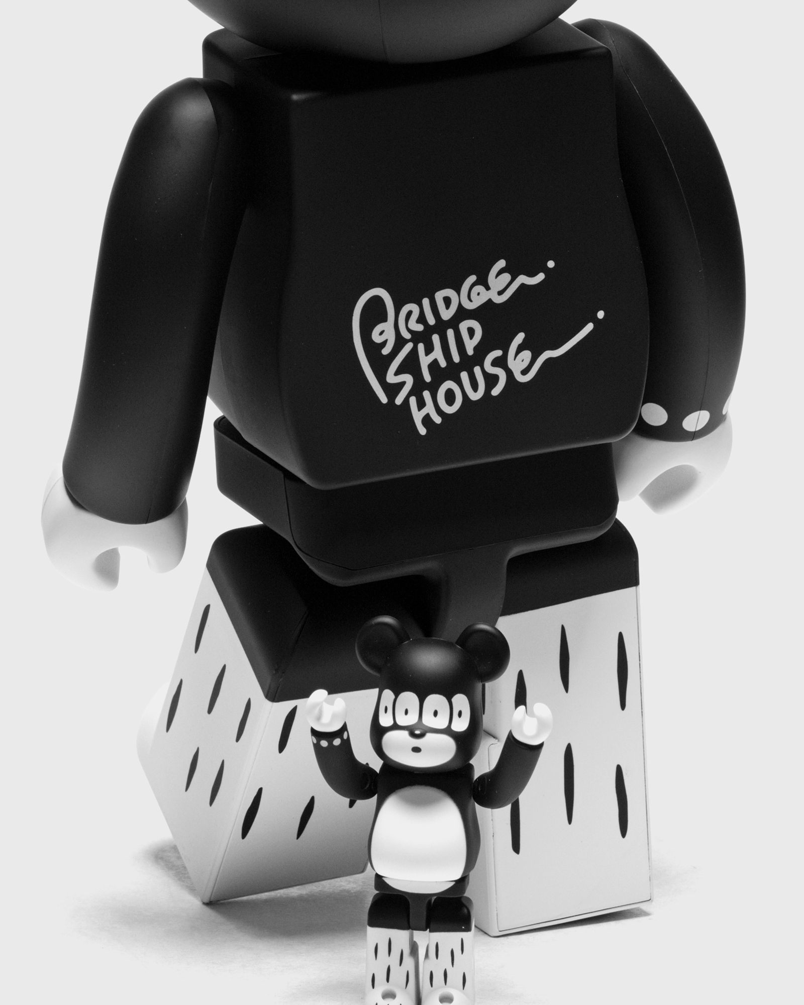 BEARBRICK 400% BRIDGE SHIP HOUSE MATTHEW 2-PACK