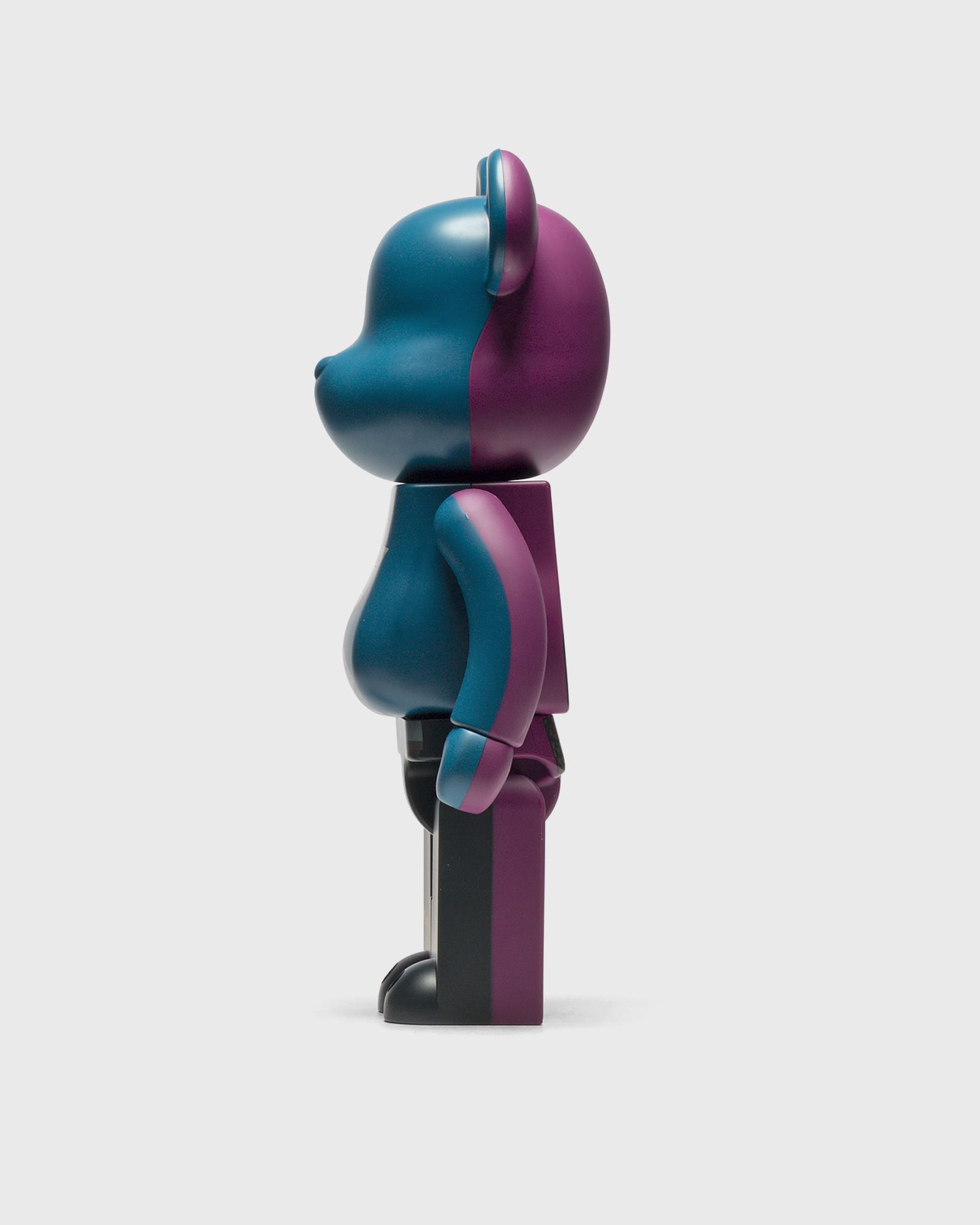 BEARBRICK 1000% MAGRITTE L'OISEAU DE CIEL / LA BELLE SOCIETE