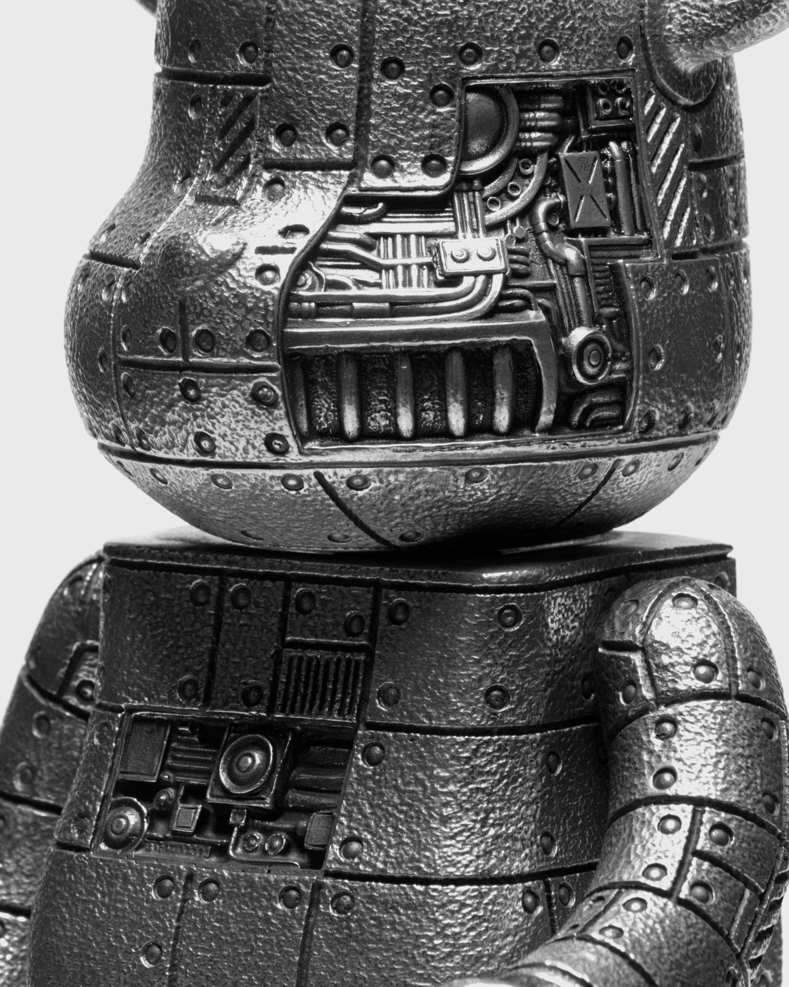 BEARBRICK 400% ROYAL SELANGOR STEAMPUNK IRON BRIGHT