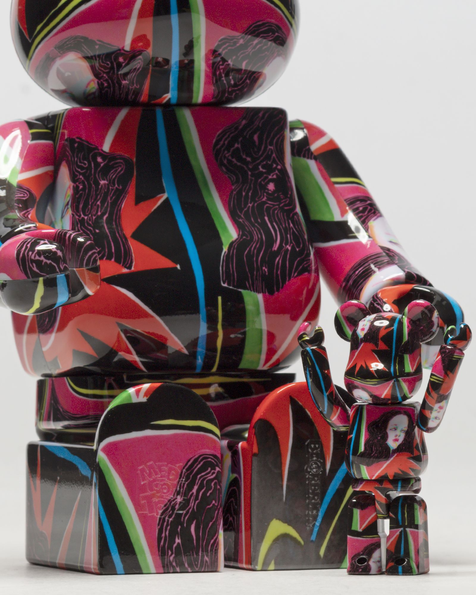 BEARBRICK 400% SAIKO OTAKE GODDESS 2-PACK