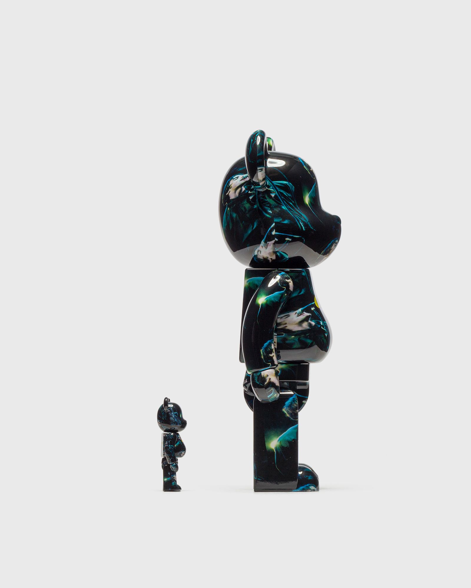 BEARBRICK 400% OASIS KNEBWORTH 1996 LIAM GALLAGHER 2-PACK