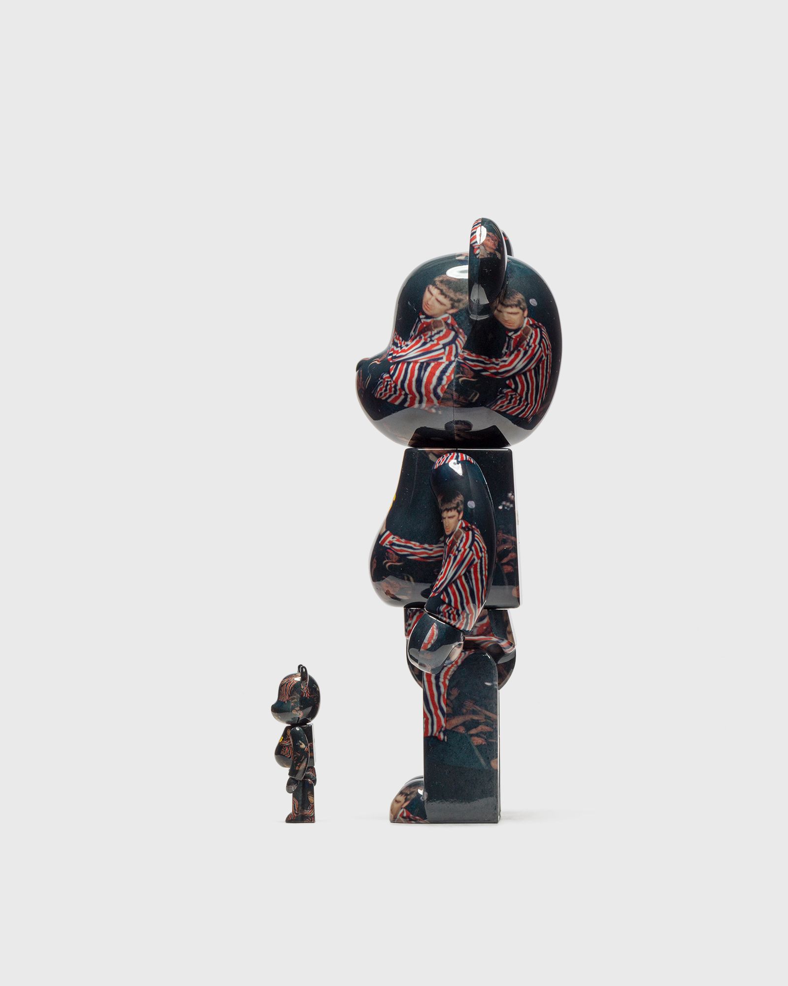 BEARBRICK 400% OASIS KNEBWORTH 1996 NOEL GALLAGHER 2-PACK