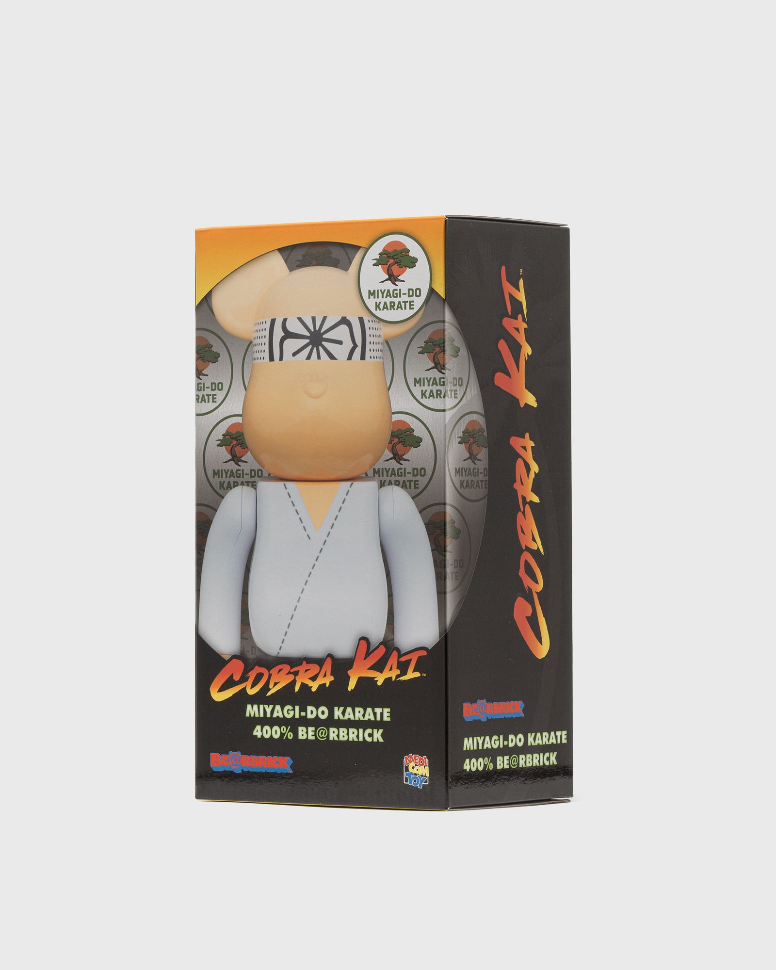 BEARBRICK 400% COBRA KAI MIYAGI-DO KARATE