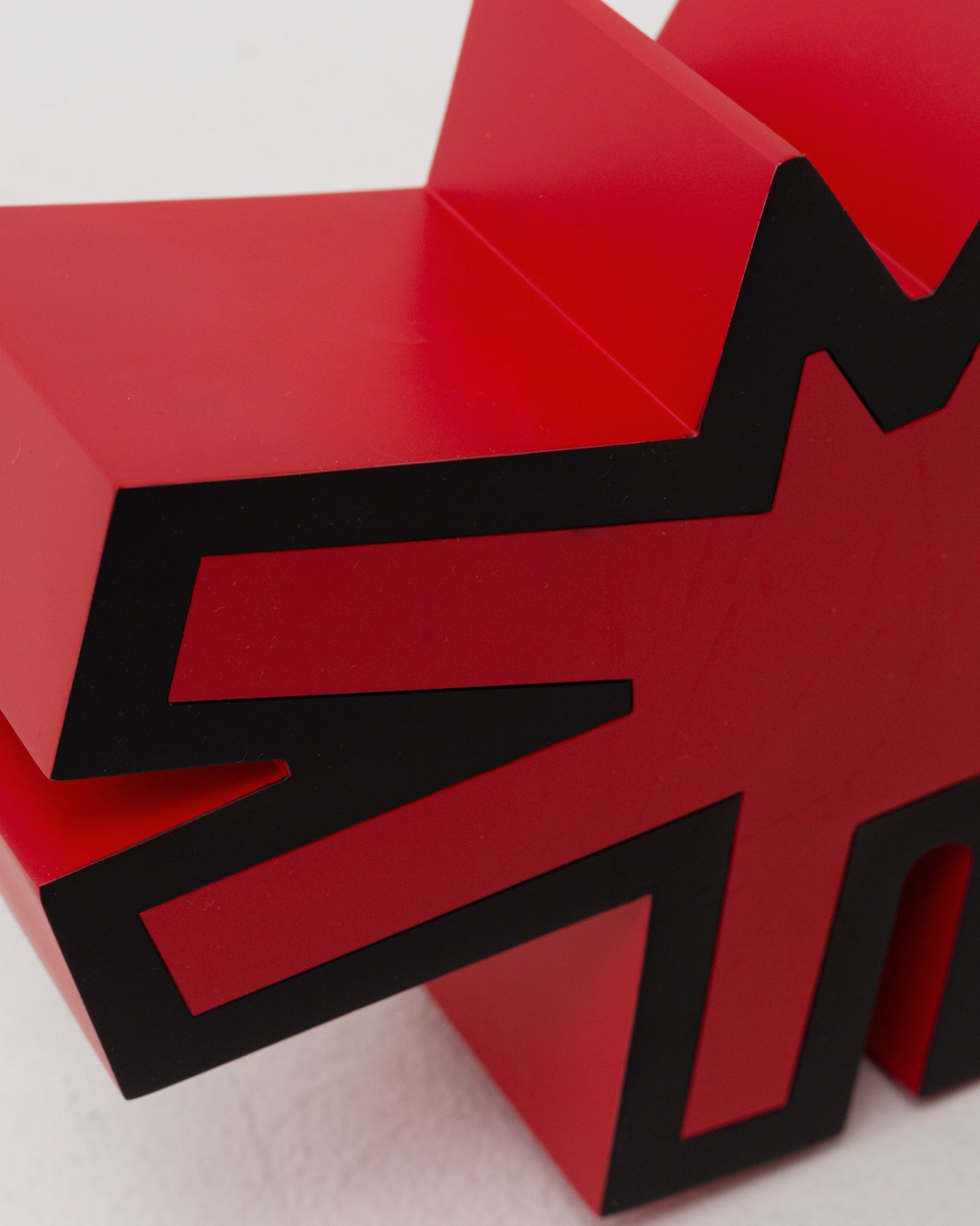 KEITH HARING BARKING DOG STATUE ORIGINAL