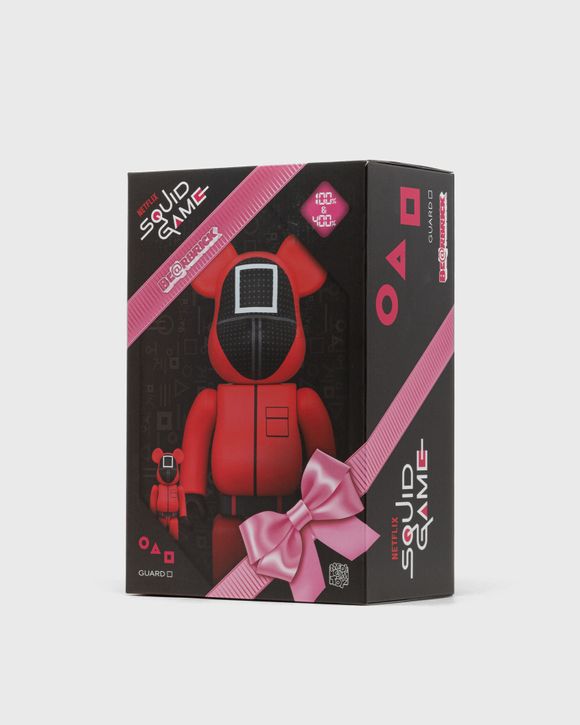 BE@RBRICK - BE@RBRICK YOUNG-HEE 400％ squid game Squid Game Young Hee 400% Bearbrick by Medicom Toy - Mindzai