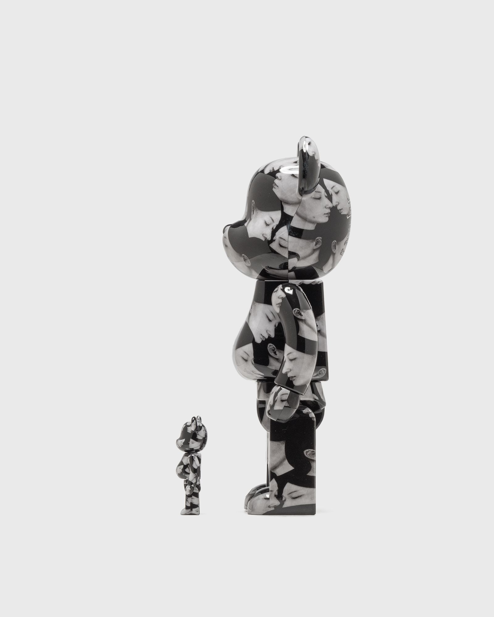 BEARBRICK 400% BLACK SCANDAL MULTIPLE SELVES 2-PACK