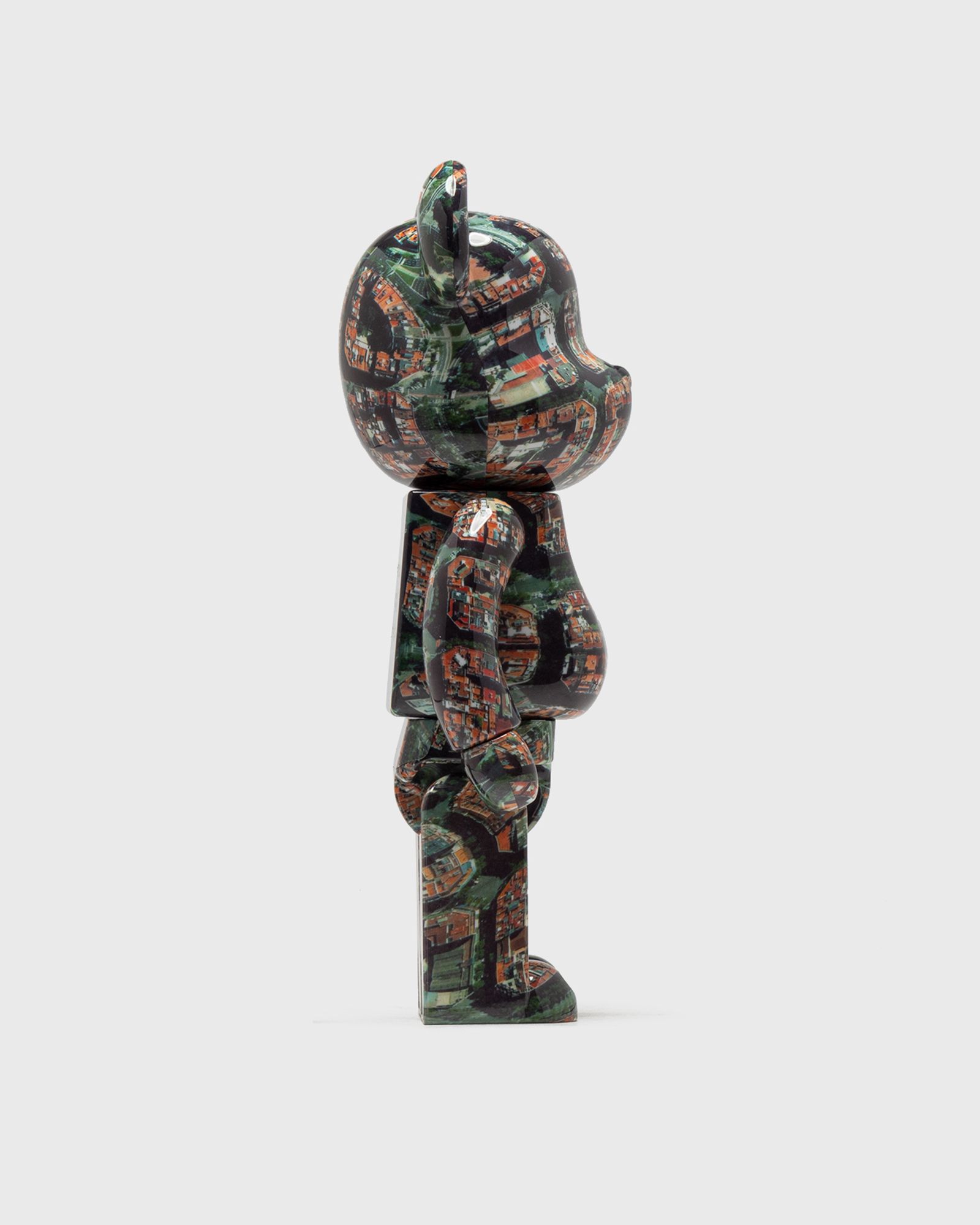 BEARBRICK 1000% BENJAMIN GRANT OVERVIEW BARCELONA