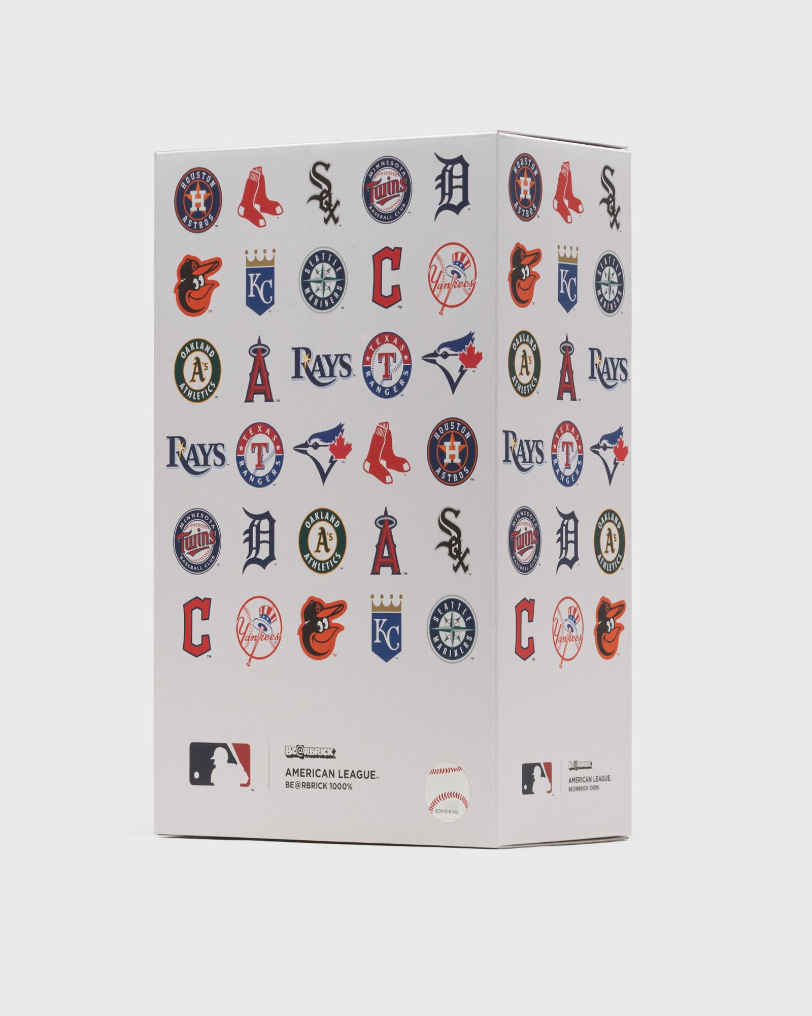 MEDICOM BEARBRICK 1000% MLB AMERICAN LEAGUE White | BSTN Store