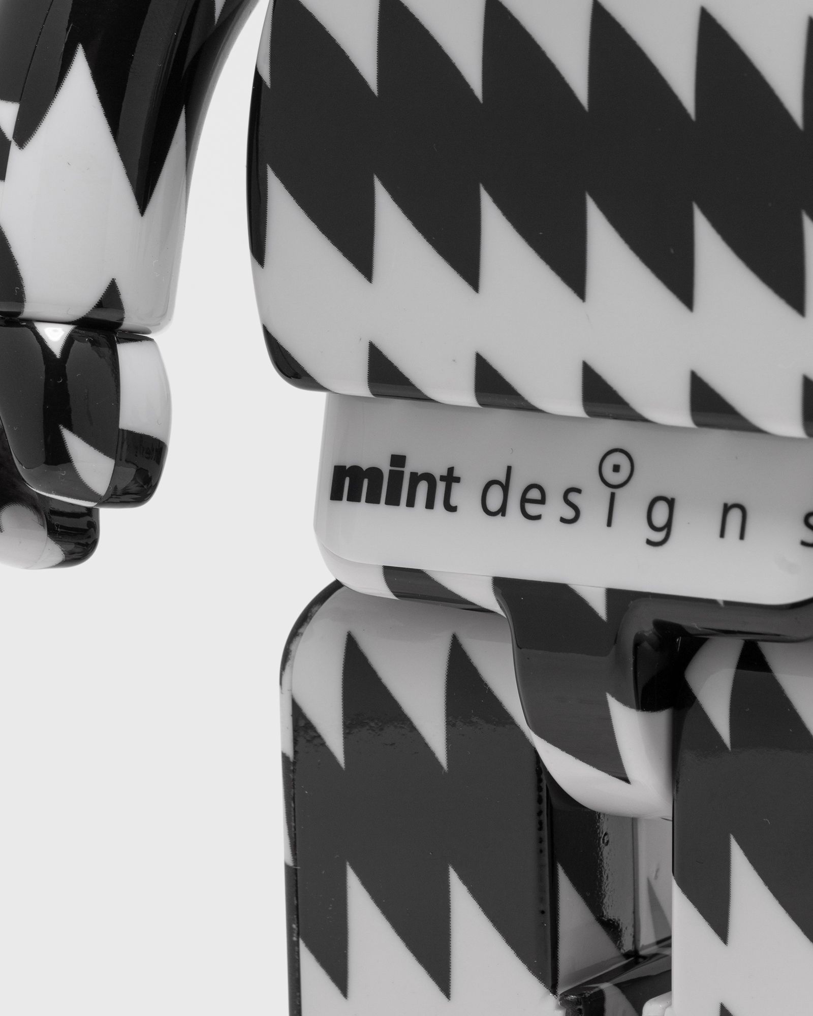 BEARBRICK 400% MINTDESIGNS