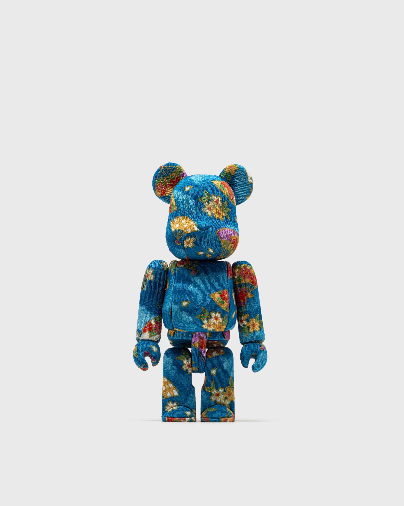 BEARBRICK KIMEKOMI FANS AND CHERRY BLOSSOMS