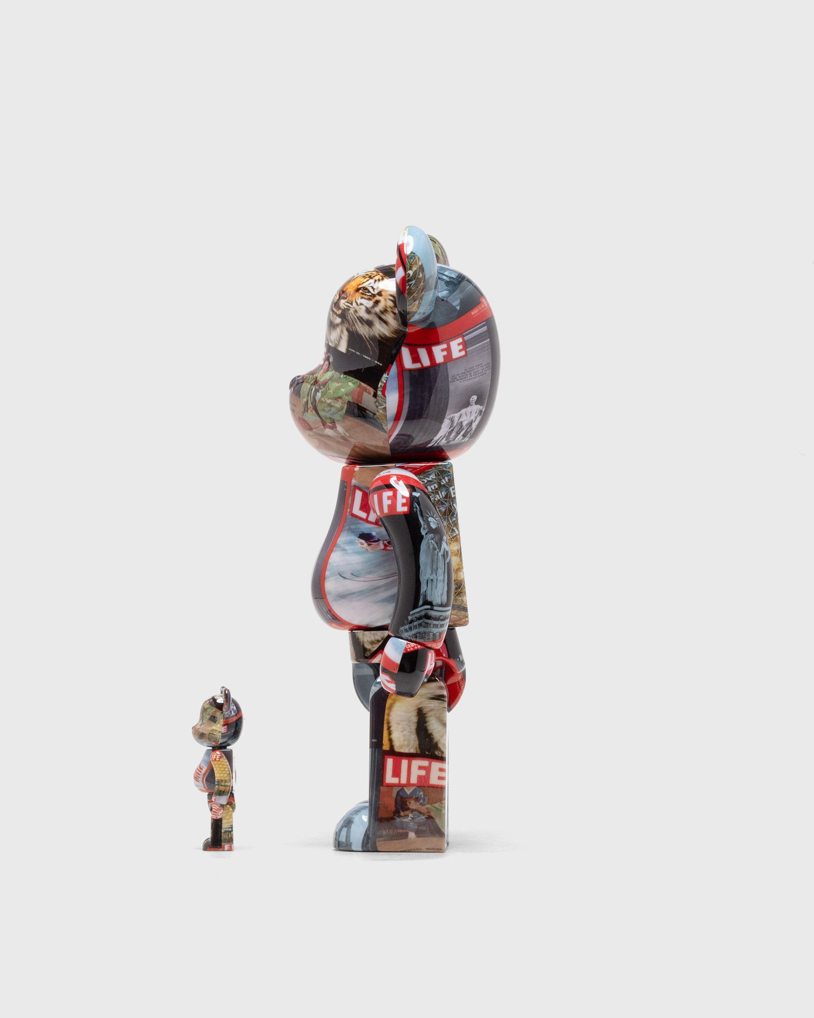 BEARBRICK 100% 400% LIFE MAGAZINE