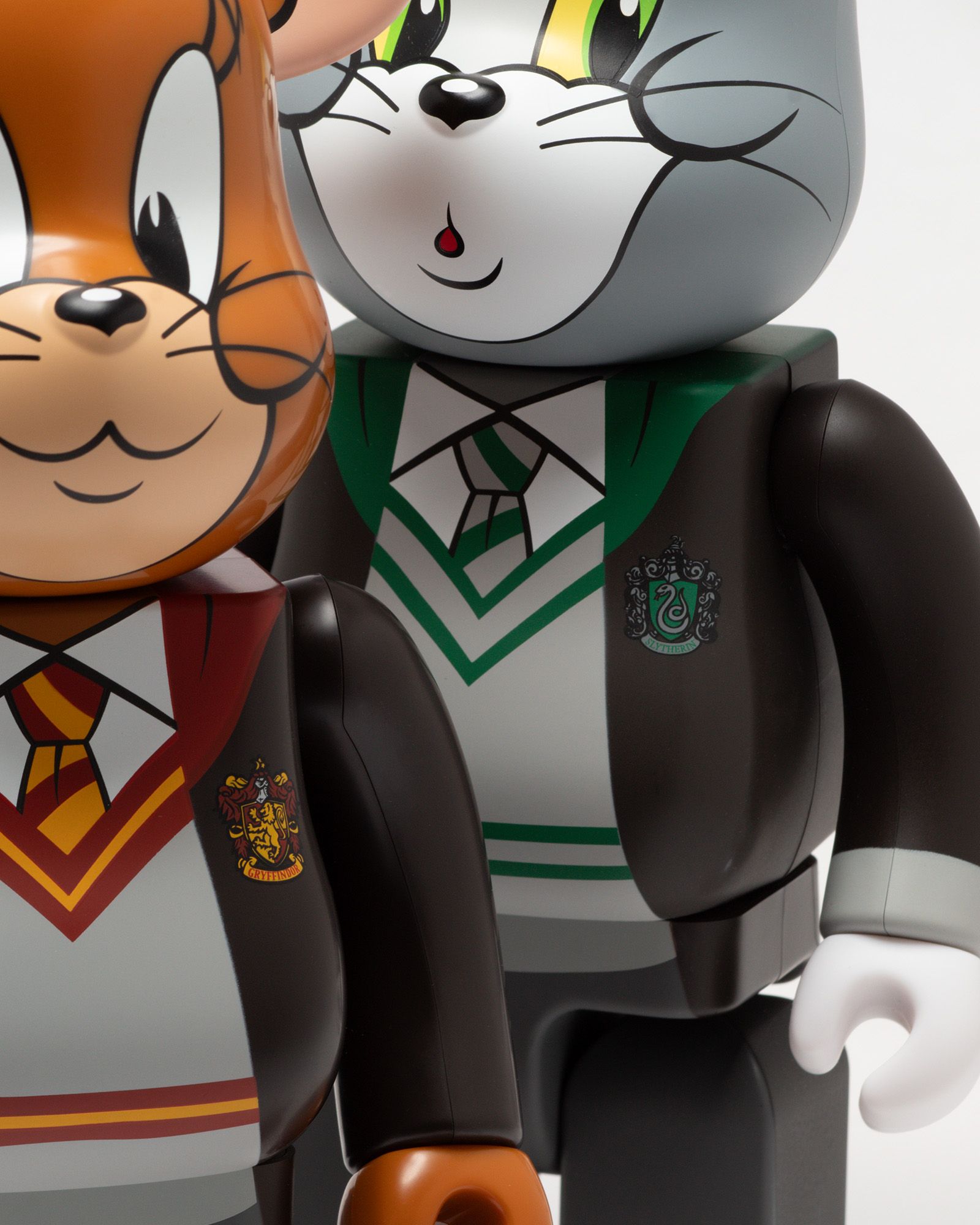BEARBRICK 100% 400% TOM AND JERRY HOGWARTS SET