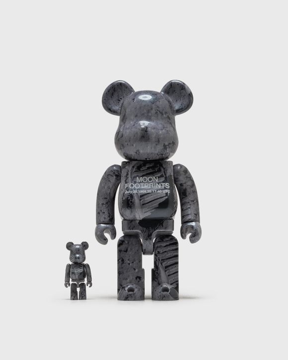 MEDICOM BEARBRICK 100% 400% MOON FOOTPRINTS Grey | BSTN Store MEDICOM BEARBRICK 100% 400% MOON FOOTPRINTS Grey | BSTN Store