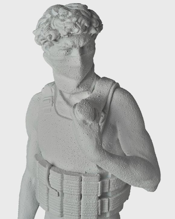 MEDICOM TOY SUICIDE MAN GESSO Ver. white banksy sync. statue