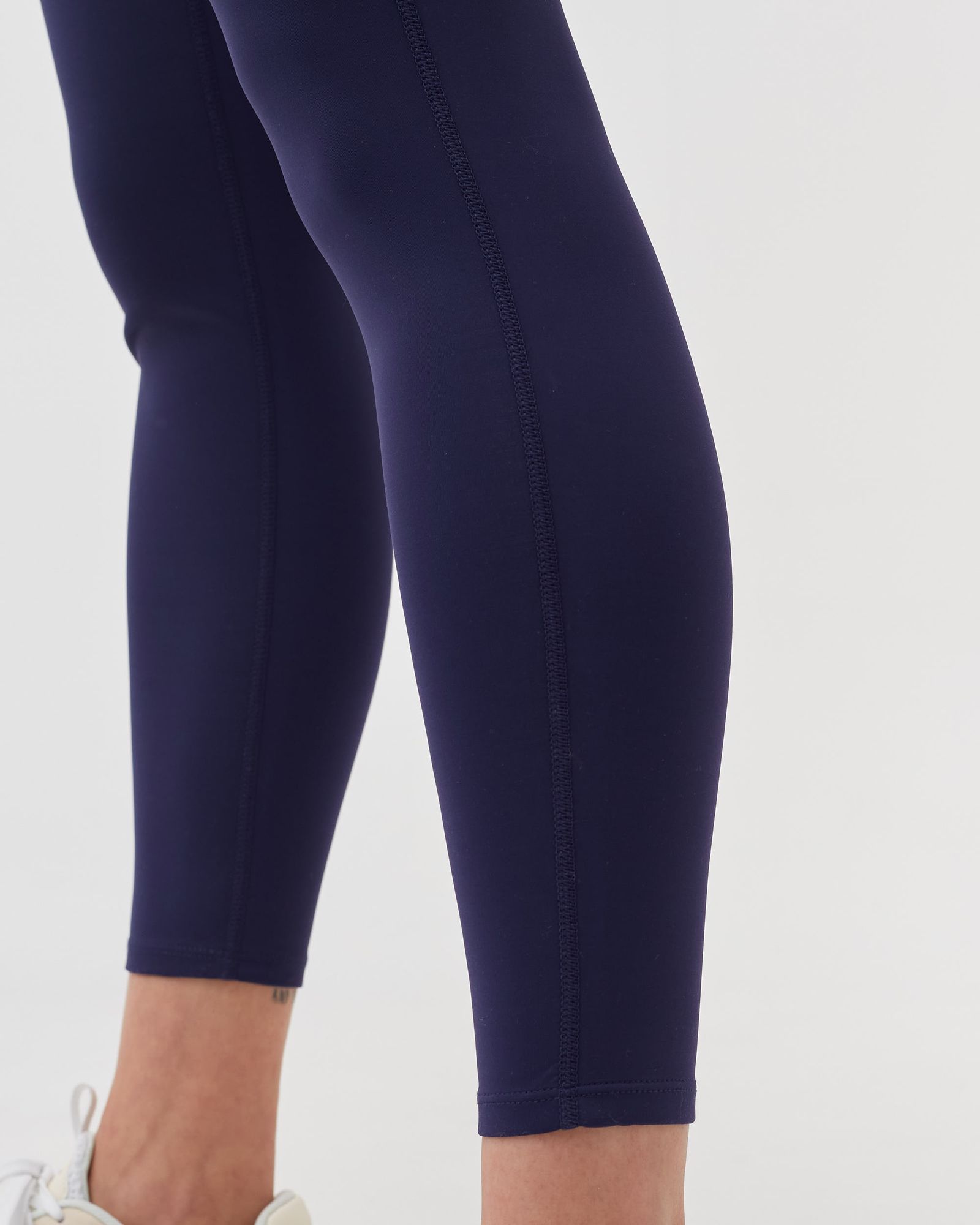WMNS Core Legging