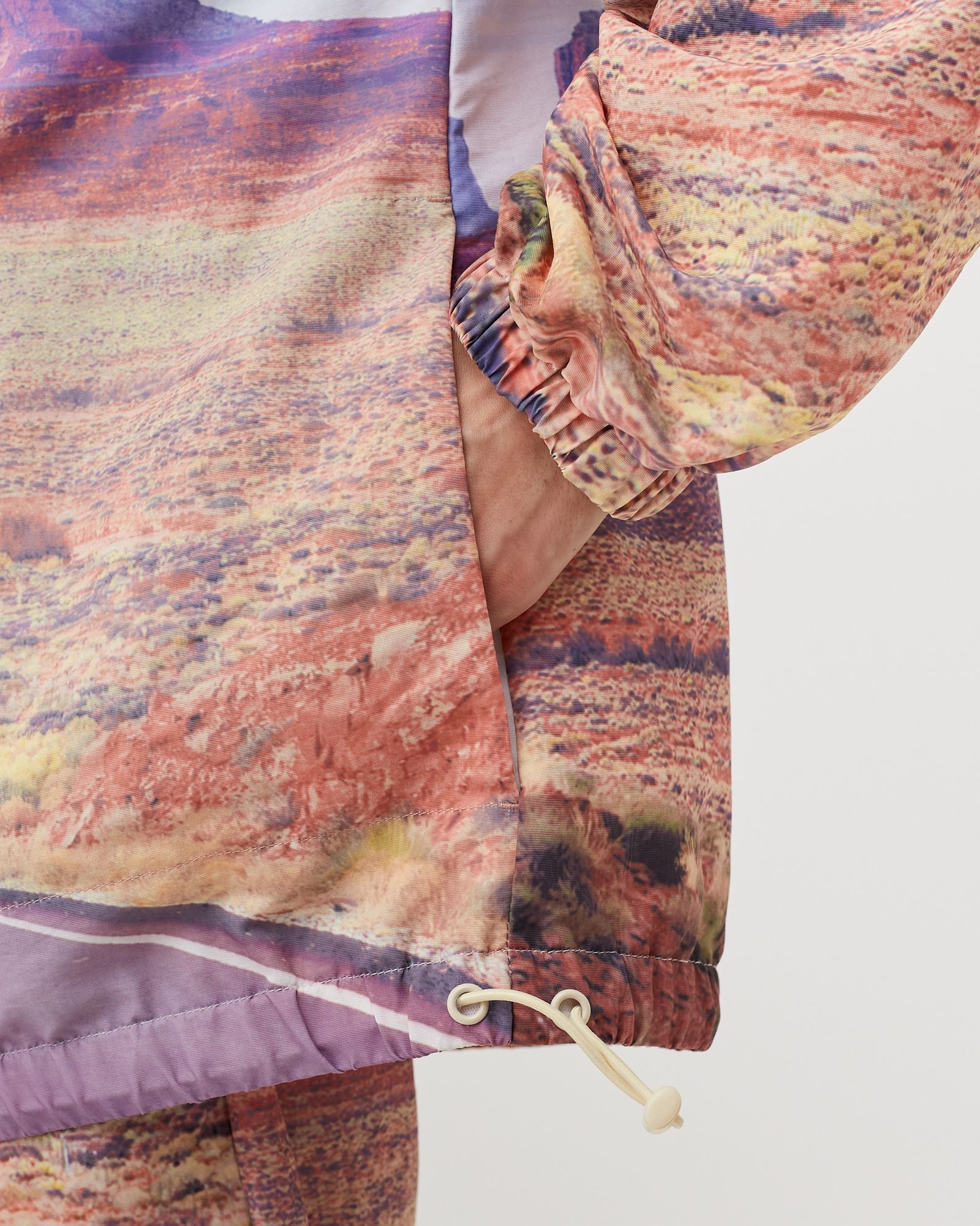 YOU ARE HERE NYLON PULLOVER