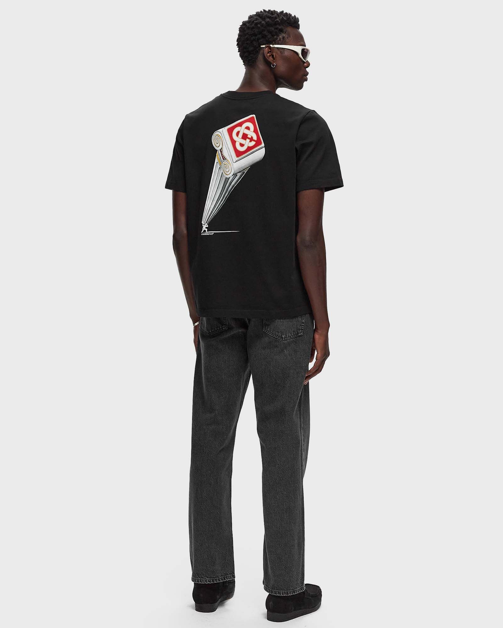 LEANING COLUMN PRINTED T-SHIRT