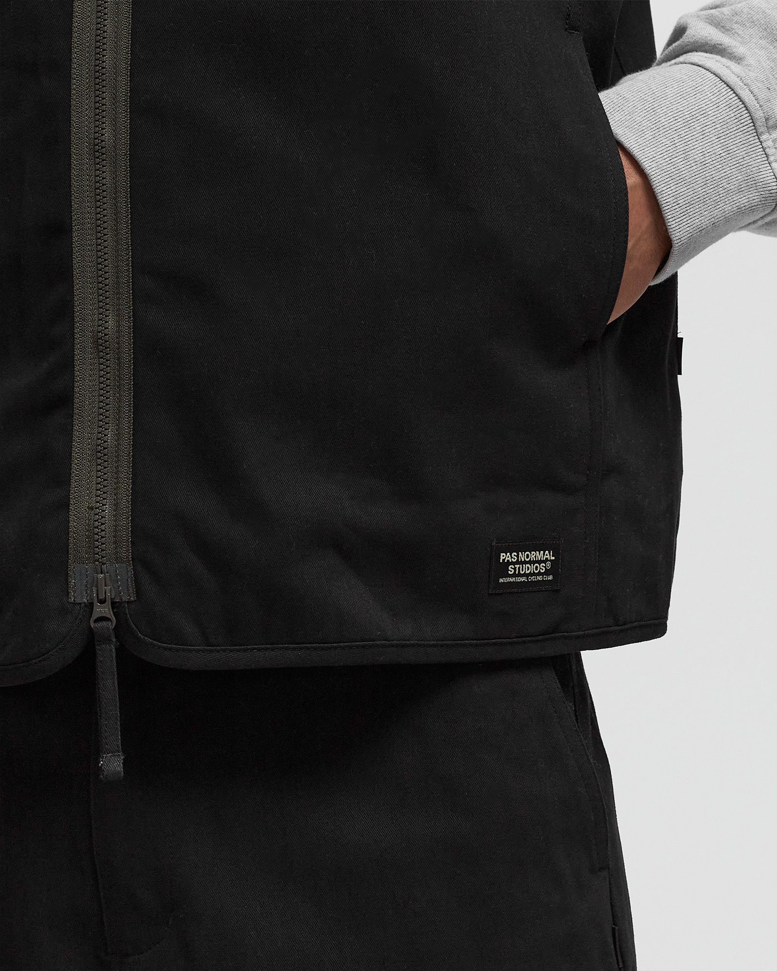 Off-Race Cotton Twill Vest