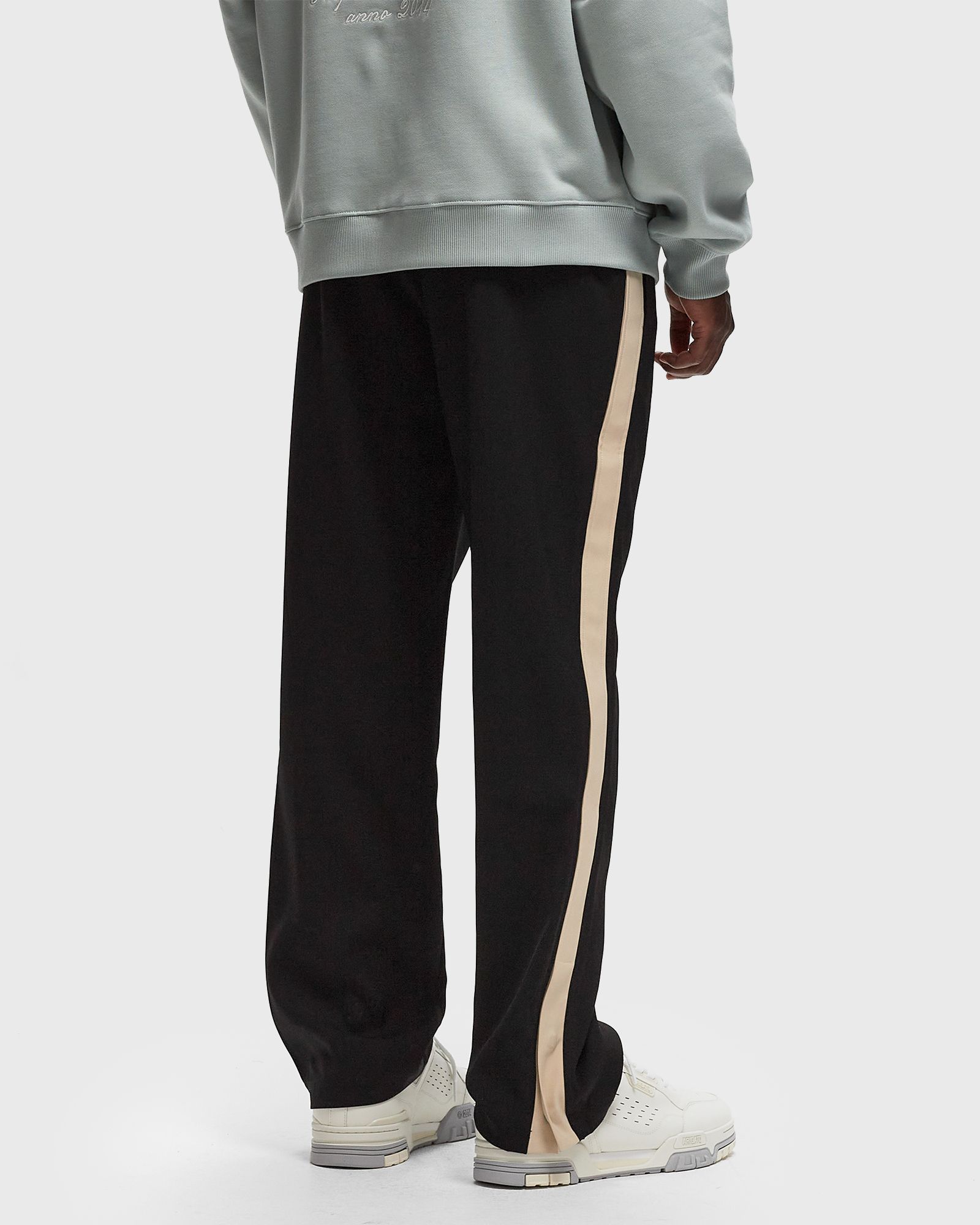 TRACK PANT