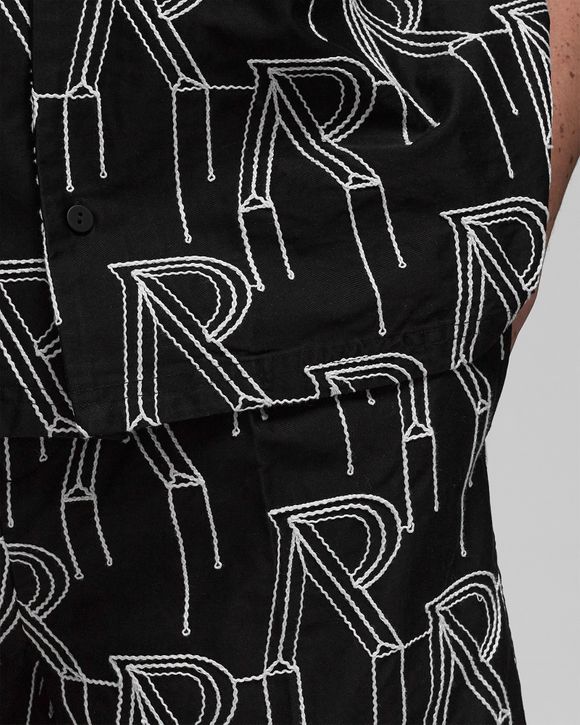 EMBRODIERED INITIAL TAILORED SHORT