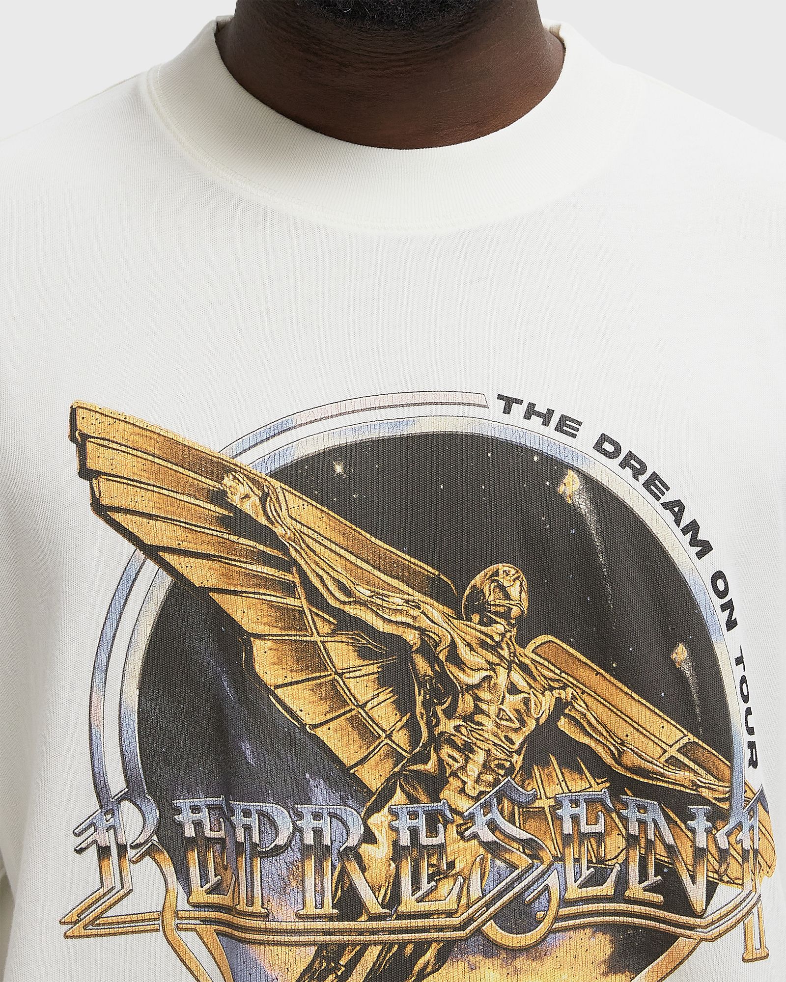GOLDEN TOUR TEE