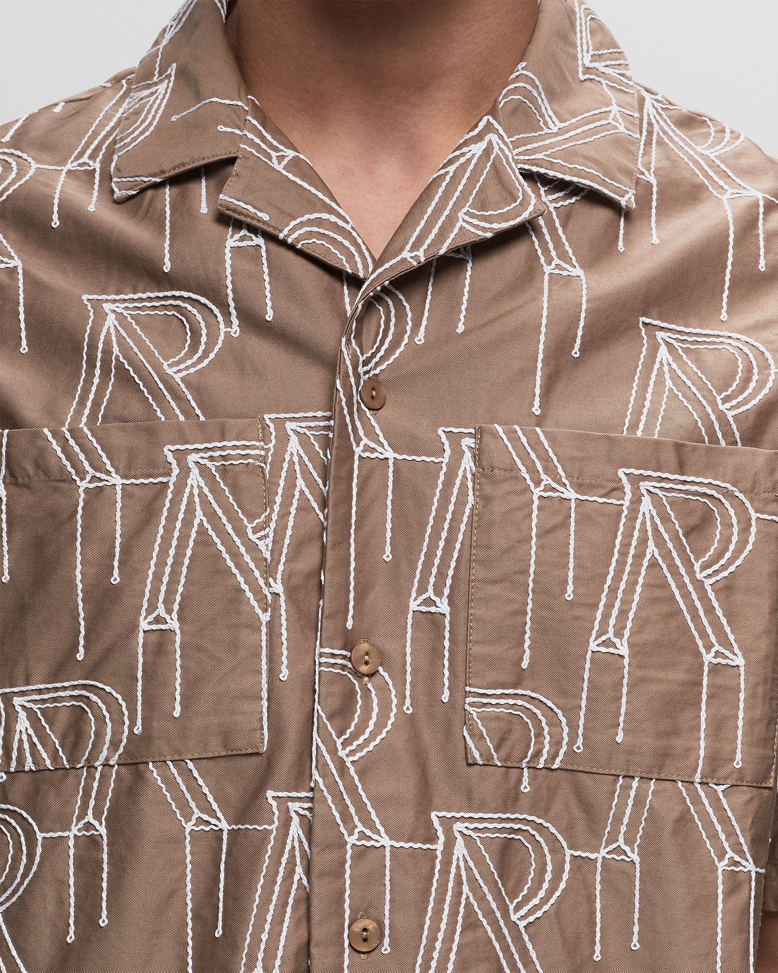 EMBRODIERED INITIAL OVERSHIRT