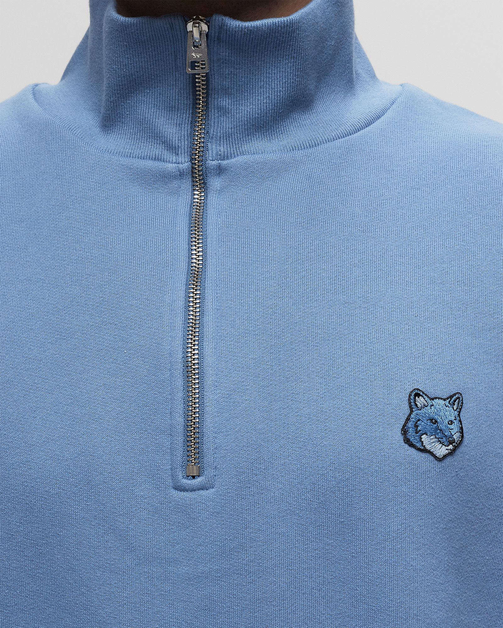 BOLD FOX HEAD PATCH COMFORT HALF ZIP SWEATSHIRT