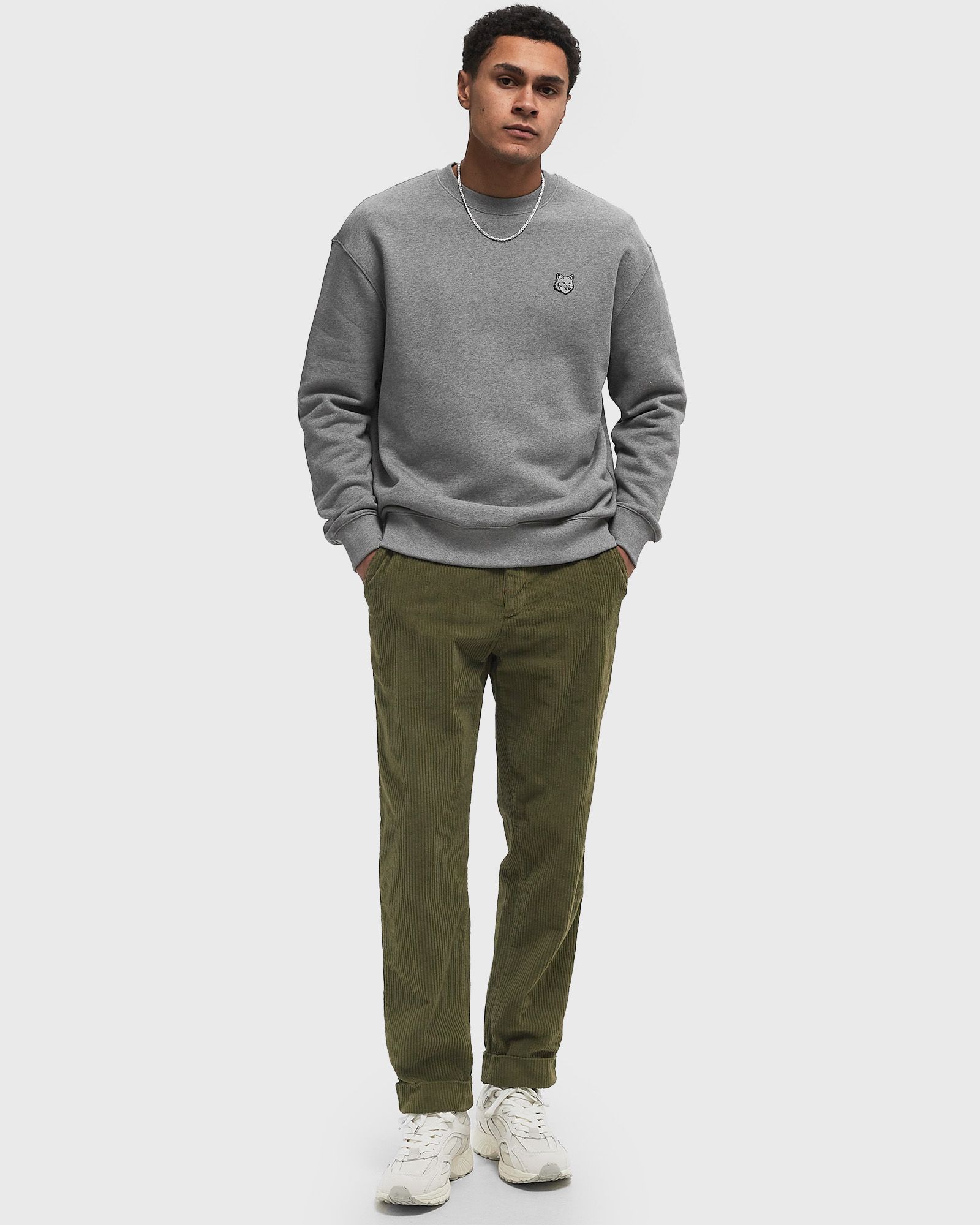 BOLD FOX HEAD PATCH COMFORT SWEATSHIRT