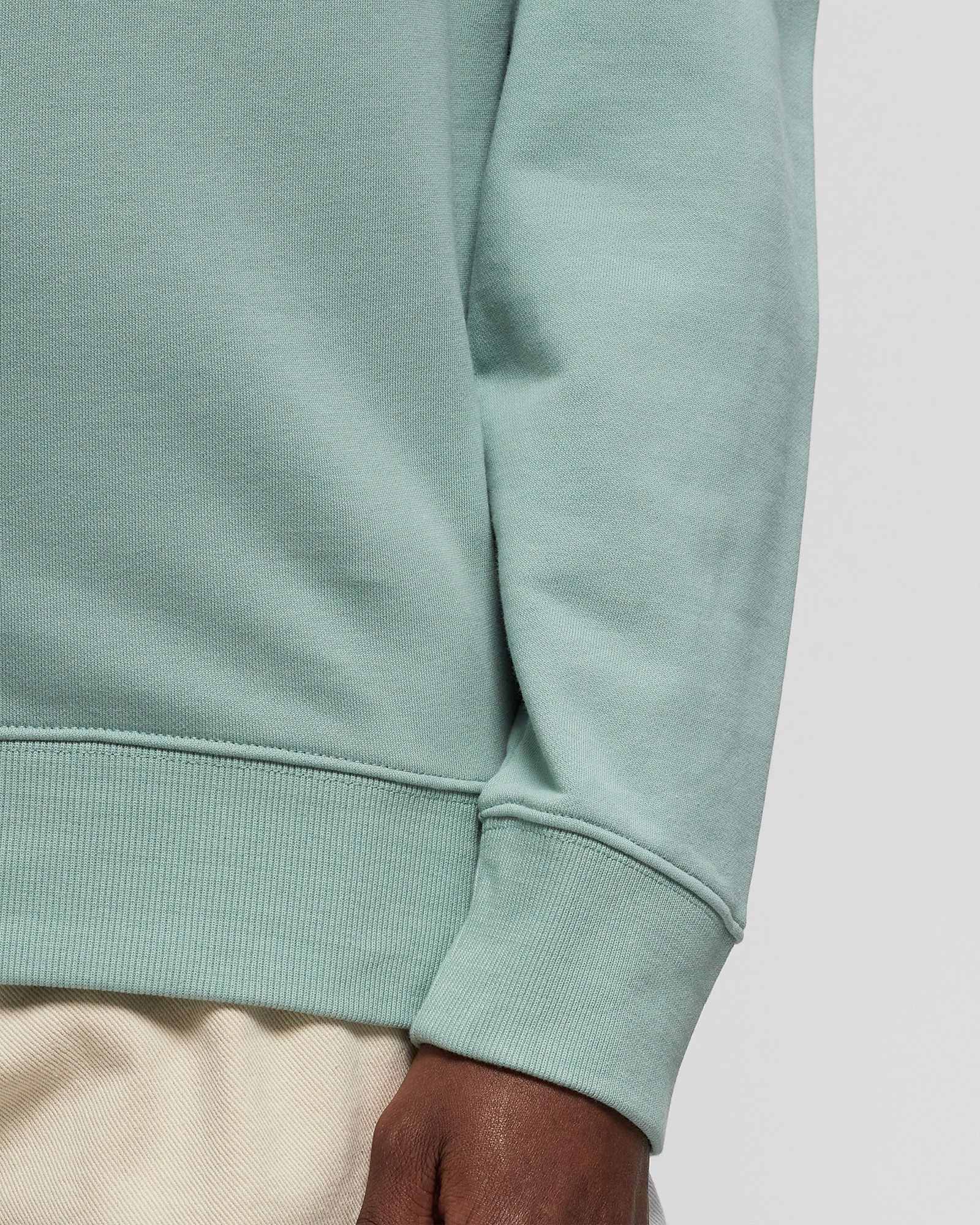 SURFING FOXES COMFORT SWEATSHIRT