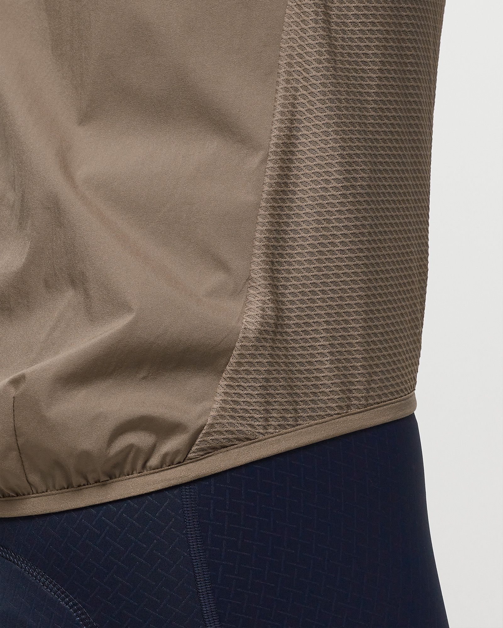 Mechanism Stow Away Gilet