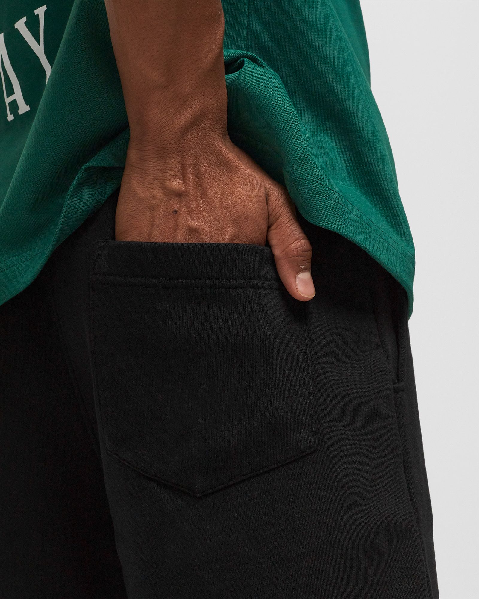 CASA WAY EMBROIDERED SWEATSHORT