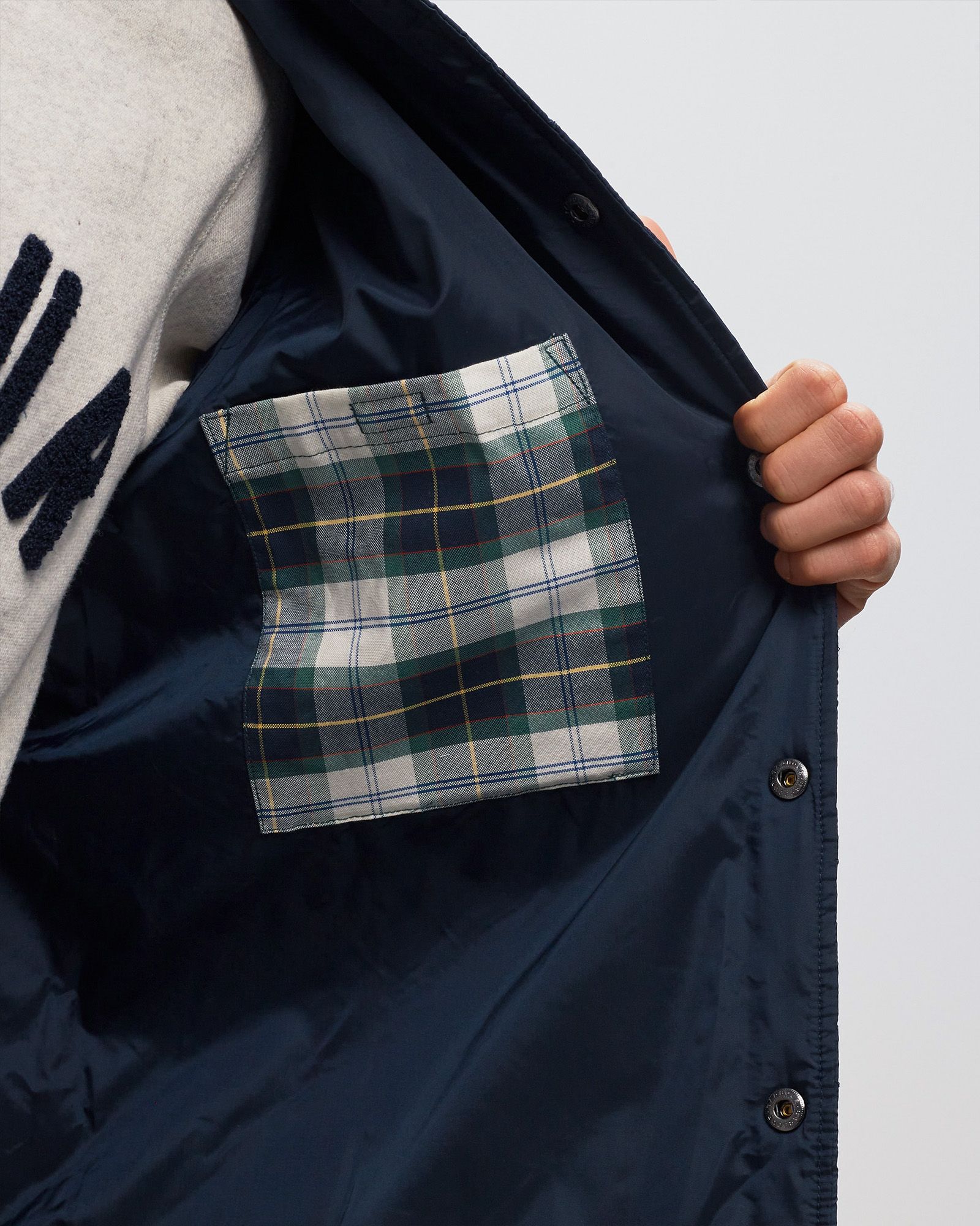 Barbour Crested Her Quilt