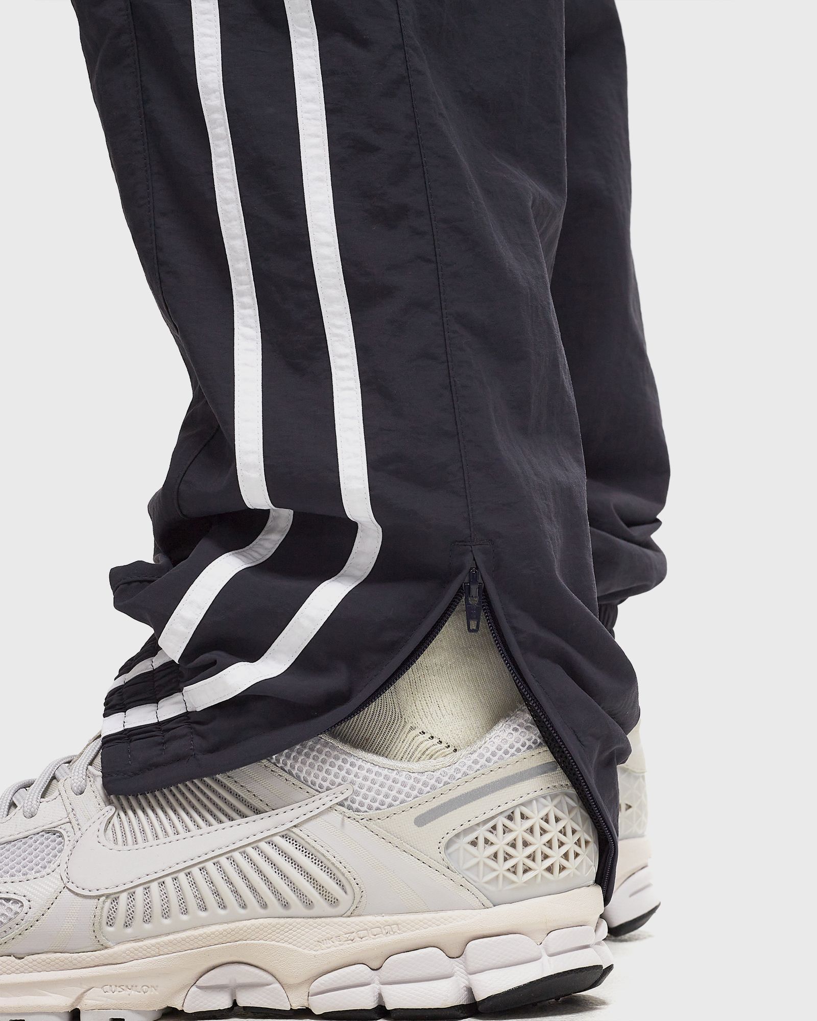 PANELLED TRACKPANT