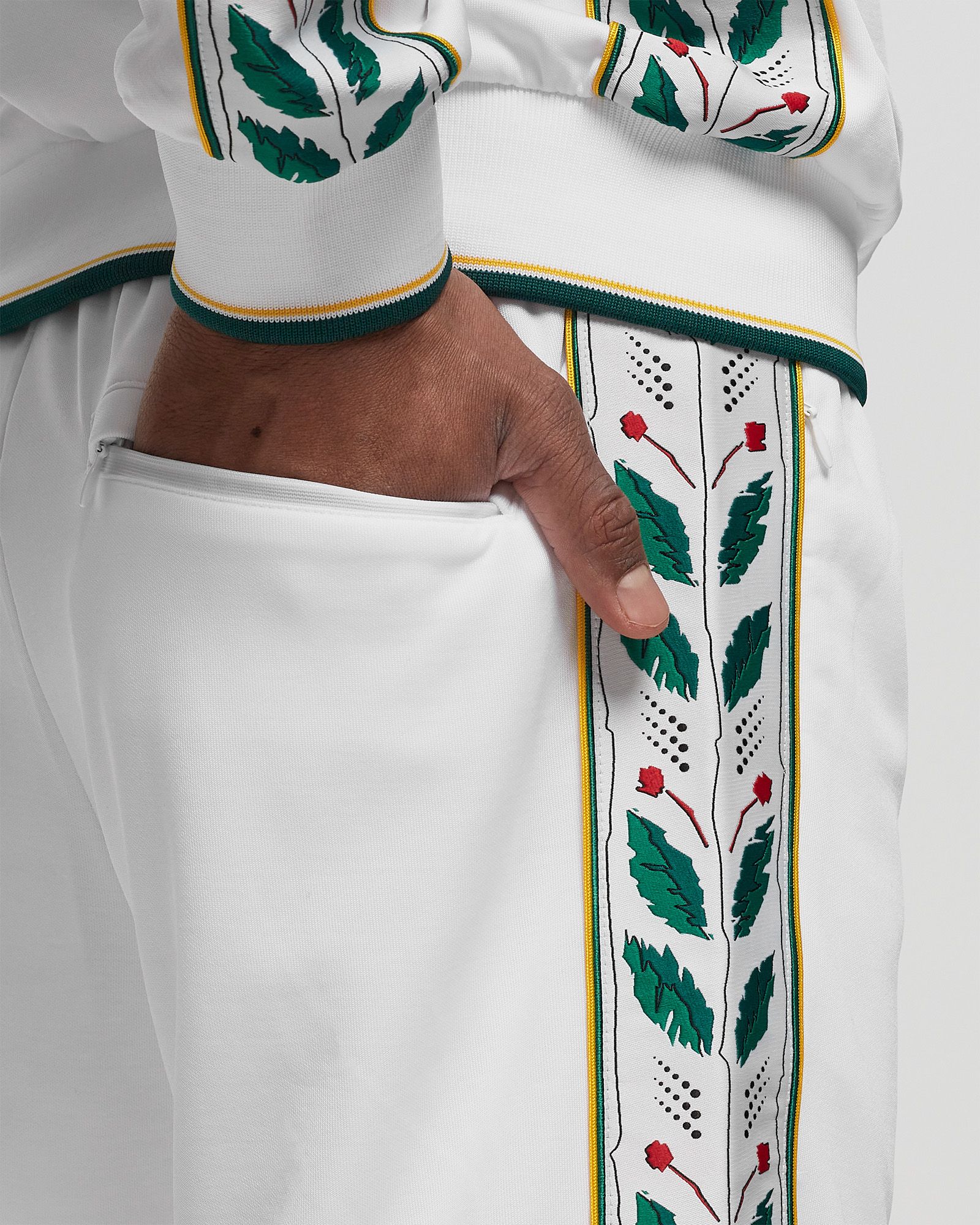 MENS SEASONAL LAUREL TRACK SHORTS