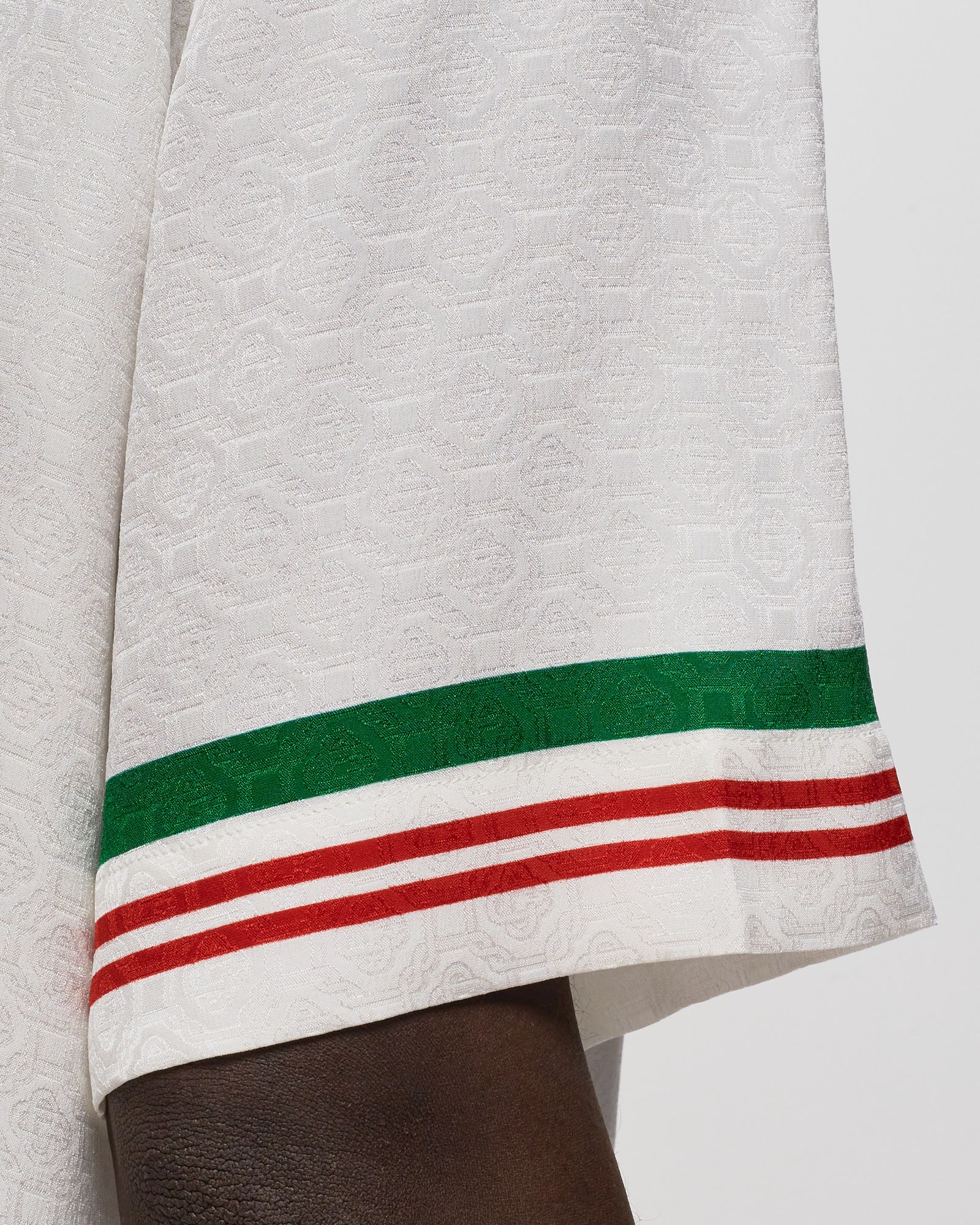 Knitted Collar Short Sleeve Shirt