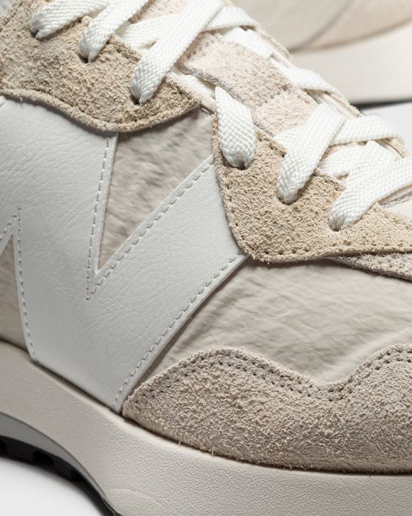 New Balance 327 CQ Beige | BSTN Store