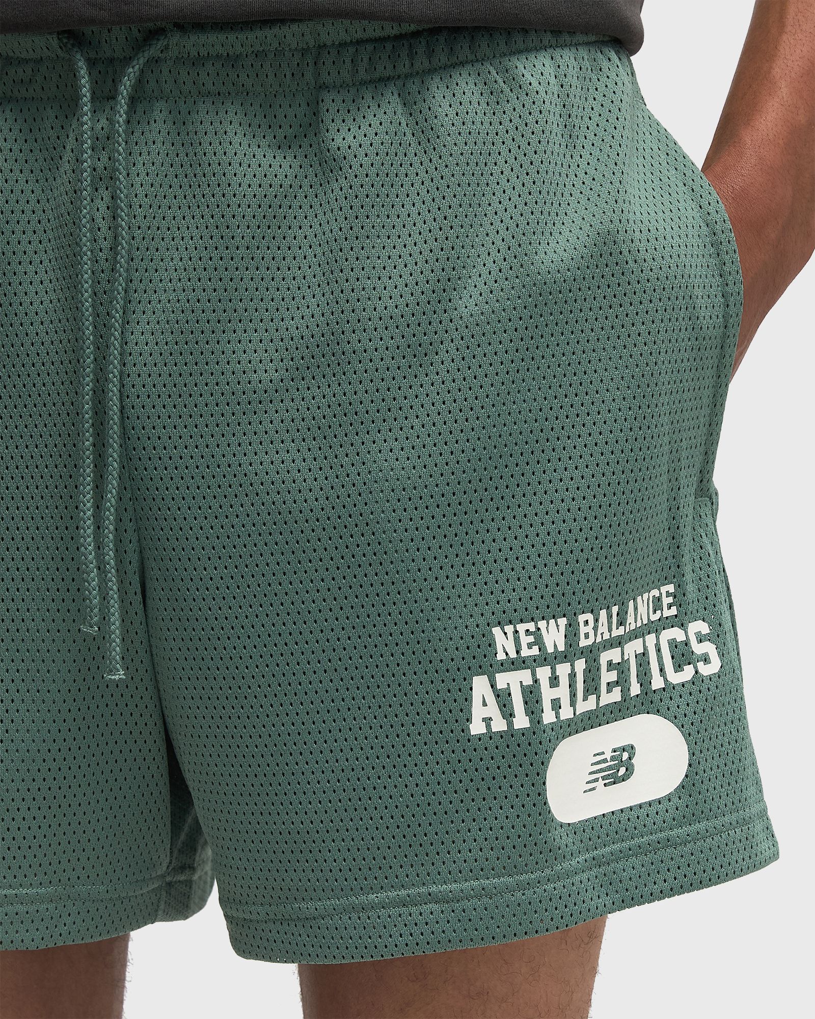 Heritage Mesh Graphic Short 5"