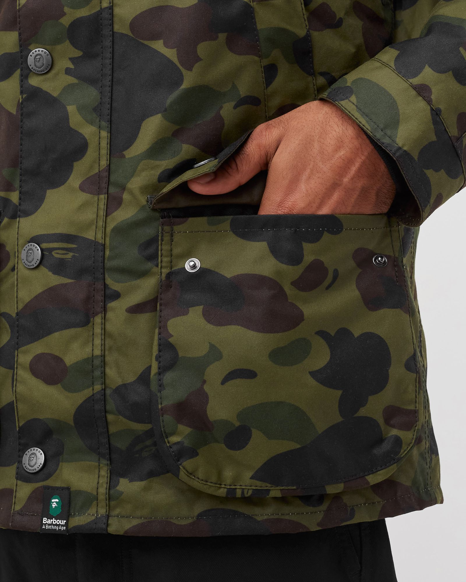 ジャケット・アウター Barbour x BAPE BOARD JACKET bvmwx1894ol312.jpg