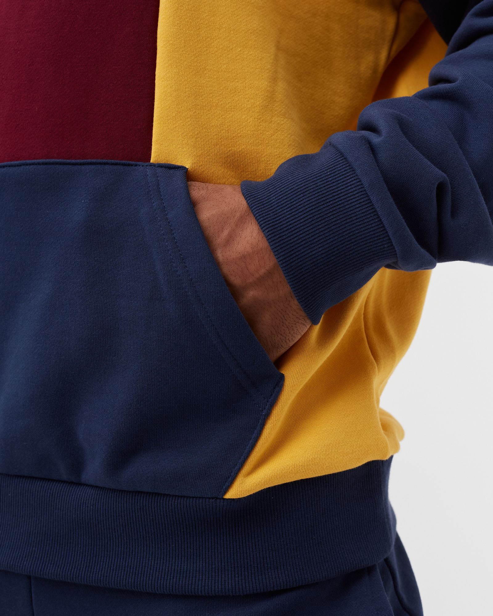 ATHLETICS FLEECE HOODIE