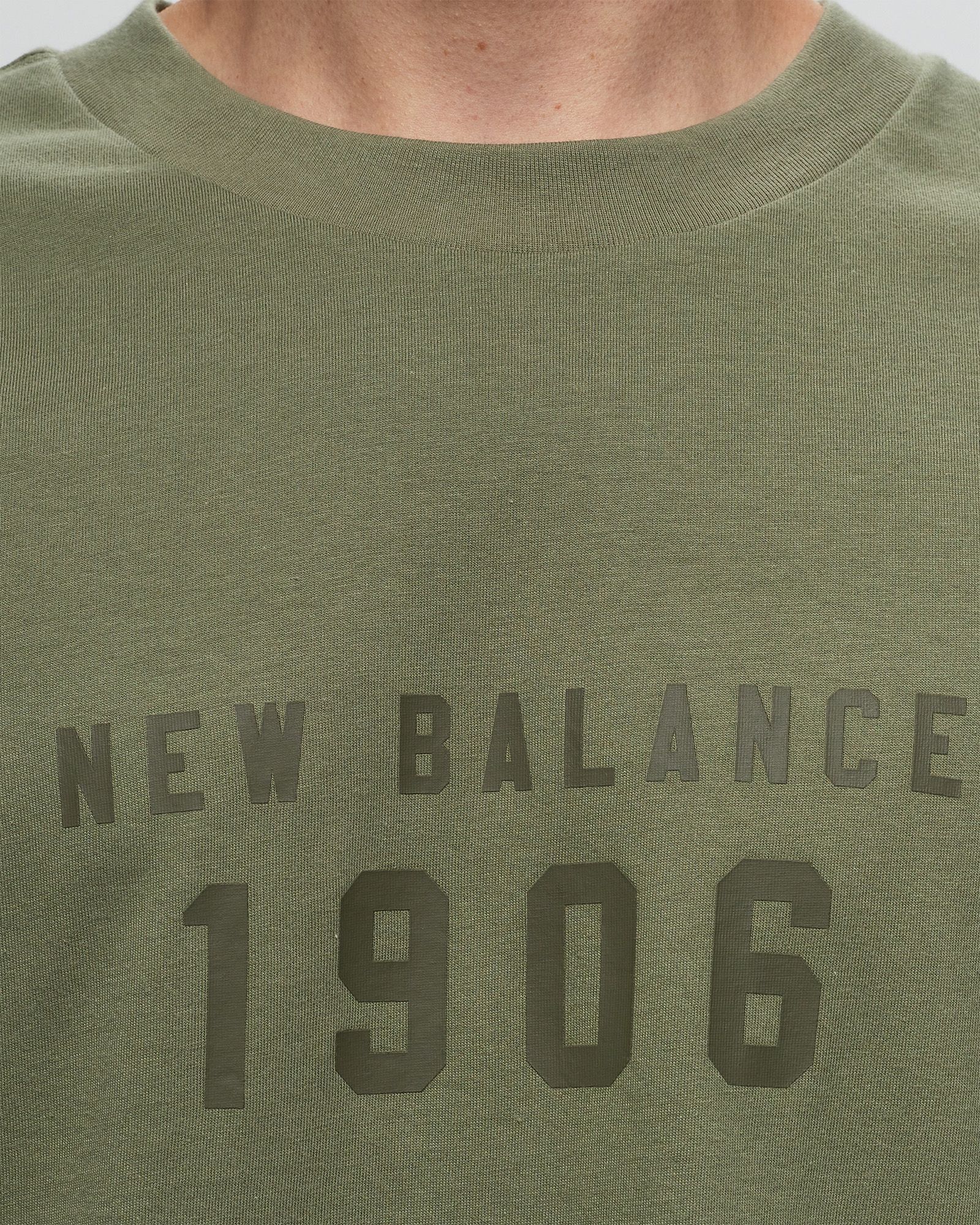 Sport Essentials Graphic Long Sleeve T-Shirt