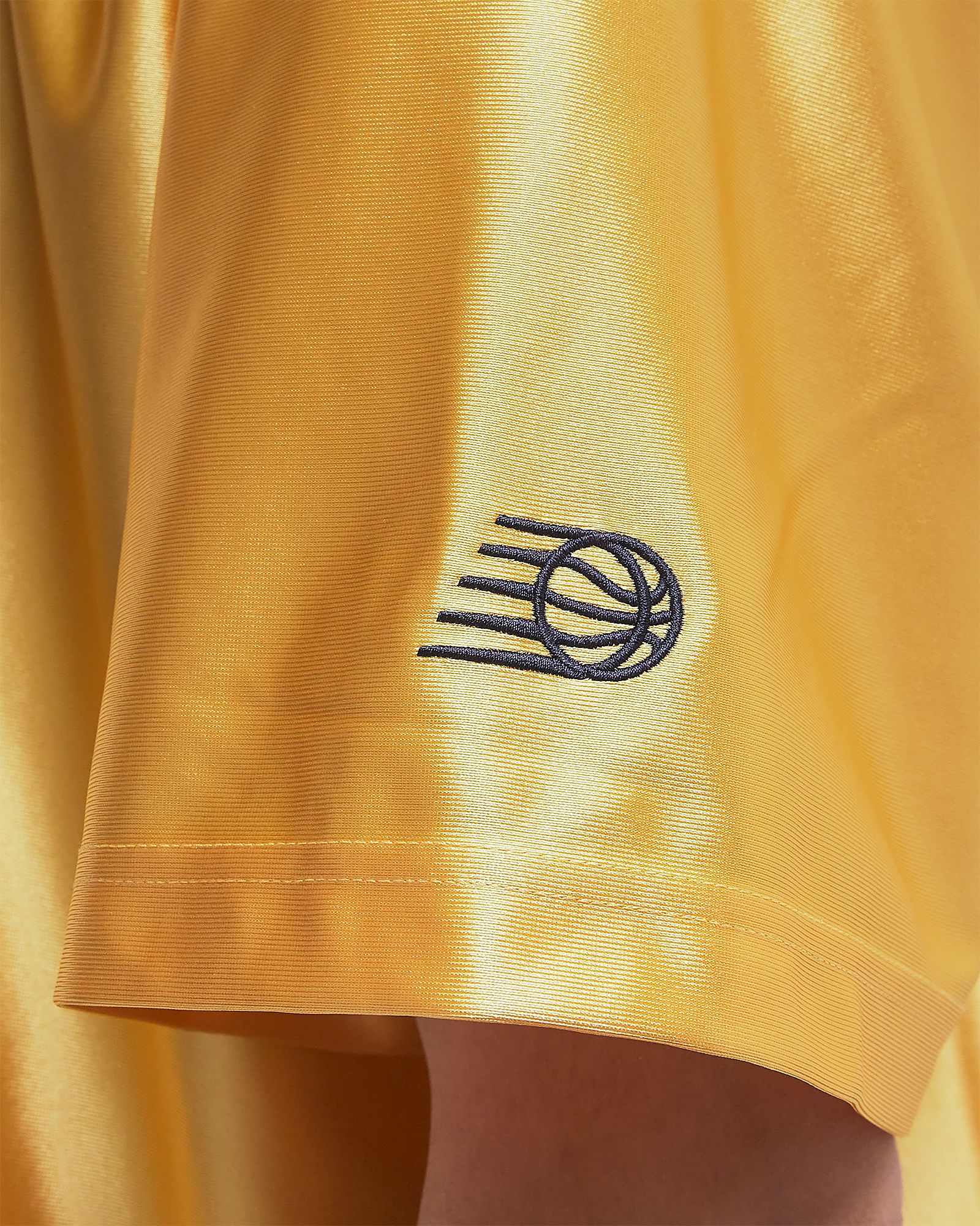 In Game Tricot Shooting Top