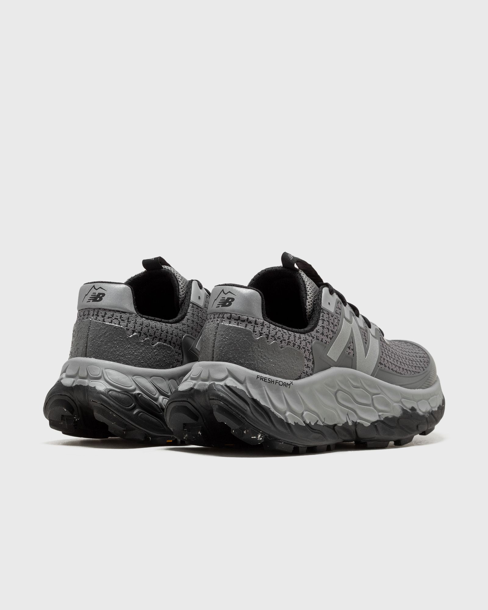 x CAYL Fresh Foam X More Trail v3