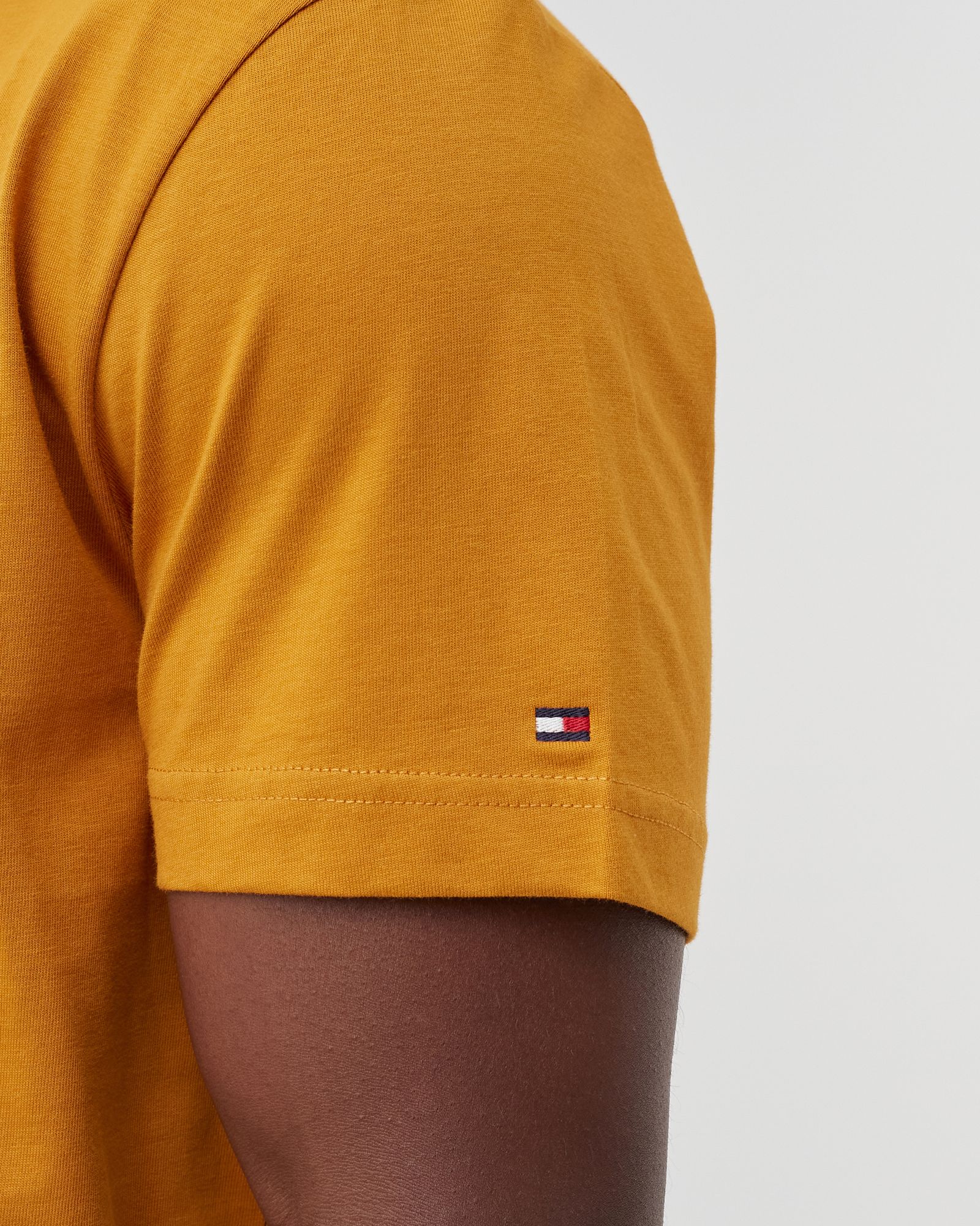 TOMMY LOGO TEE