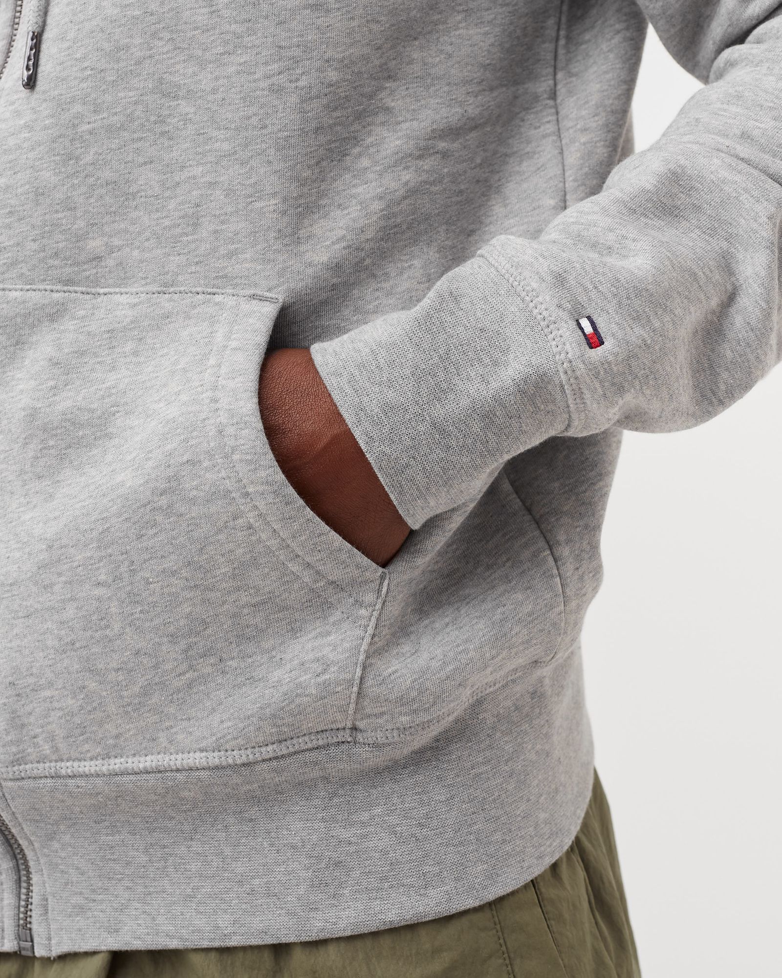 TOMMY LOGO ZIP THROUGH HOODIE