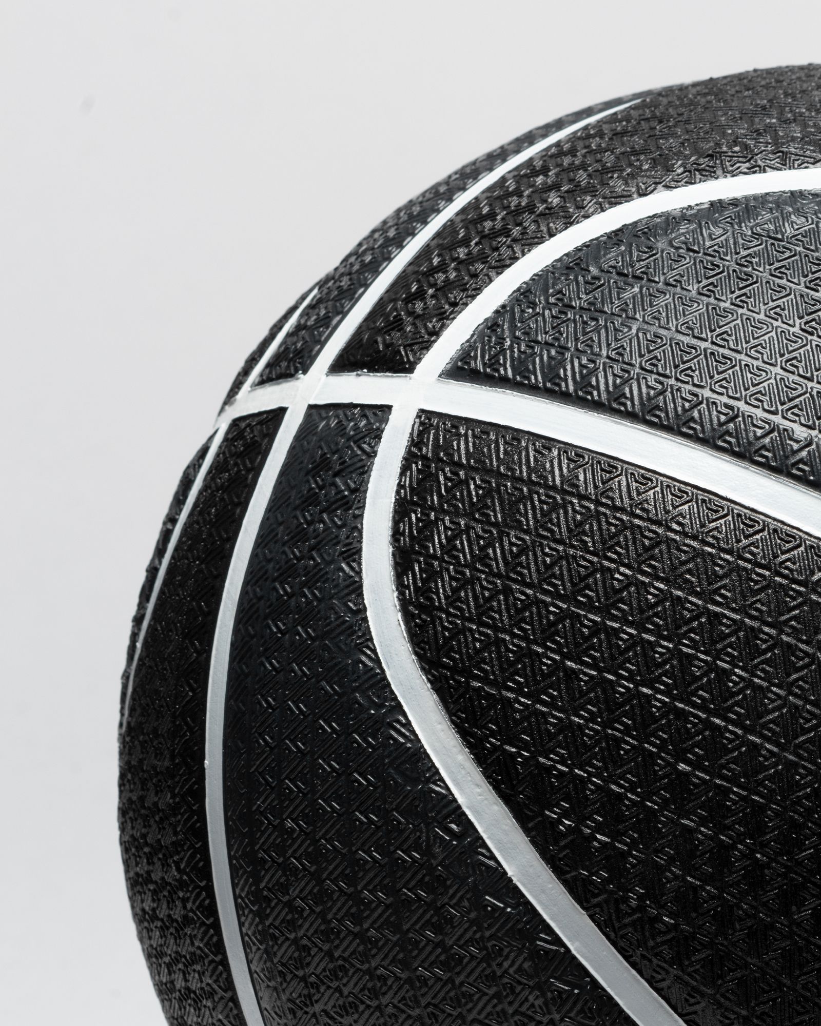 Playground 8P 2.0 Antetokounmpo Basketball