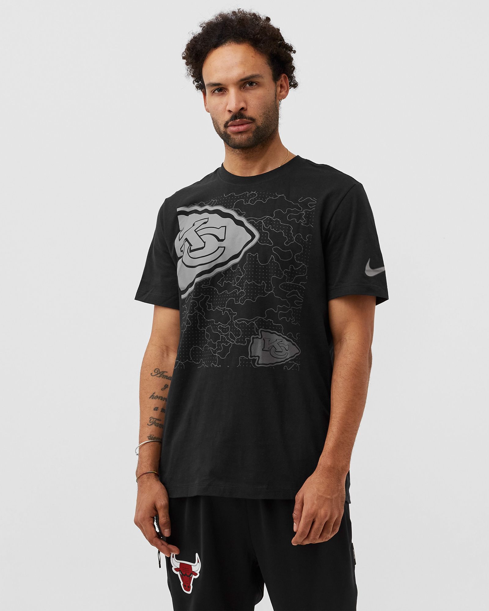 Kansas City Chiefs RFLCTV Essential Cotton Tee