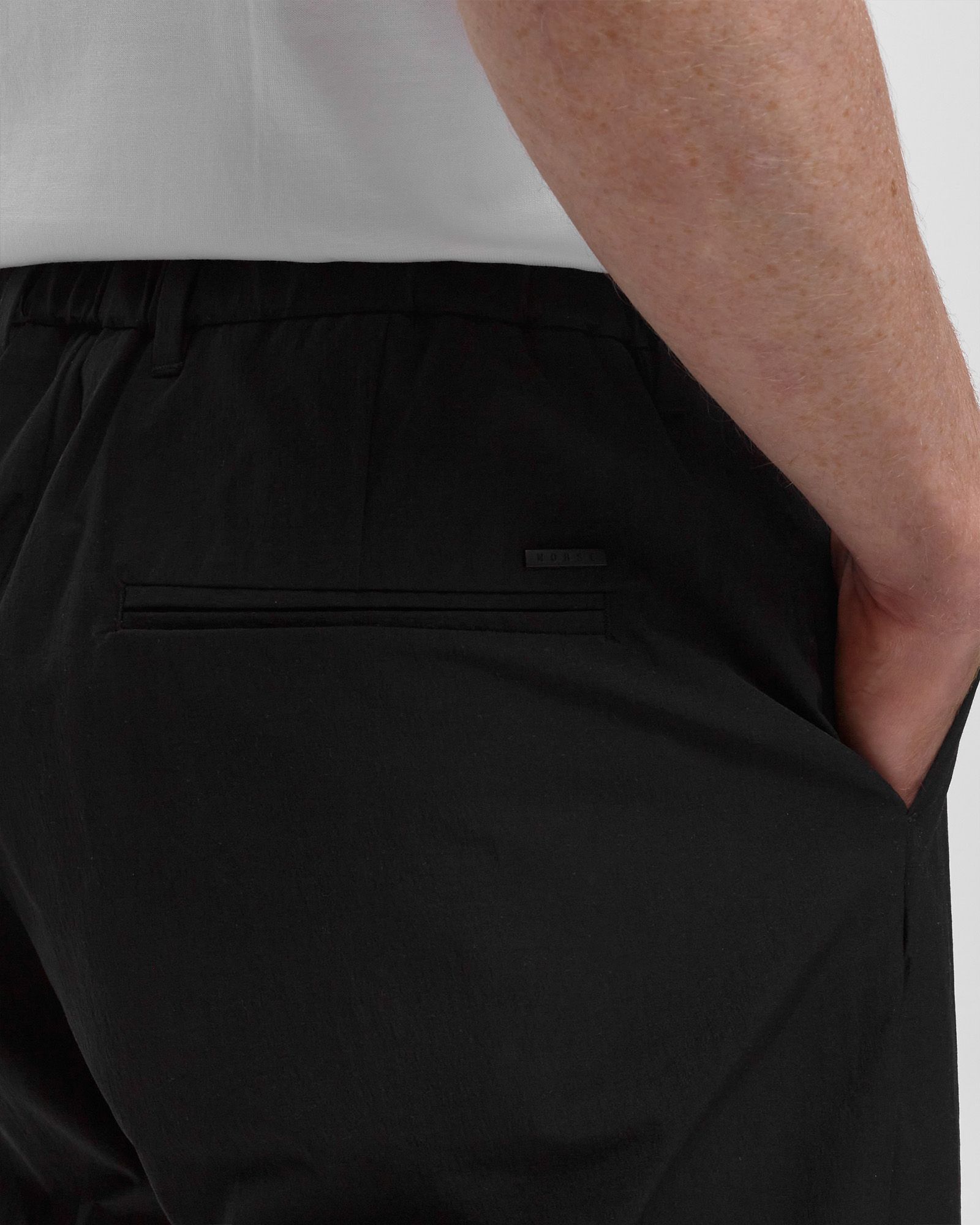 Aaren Travel Light Short