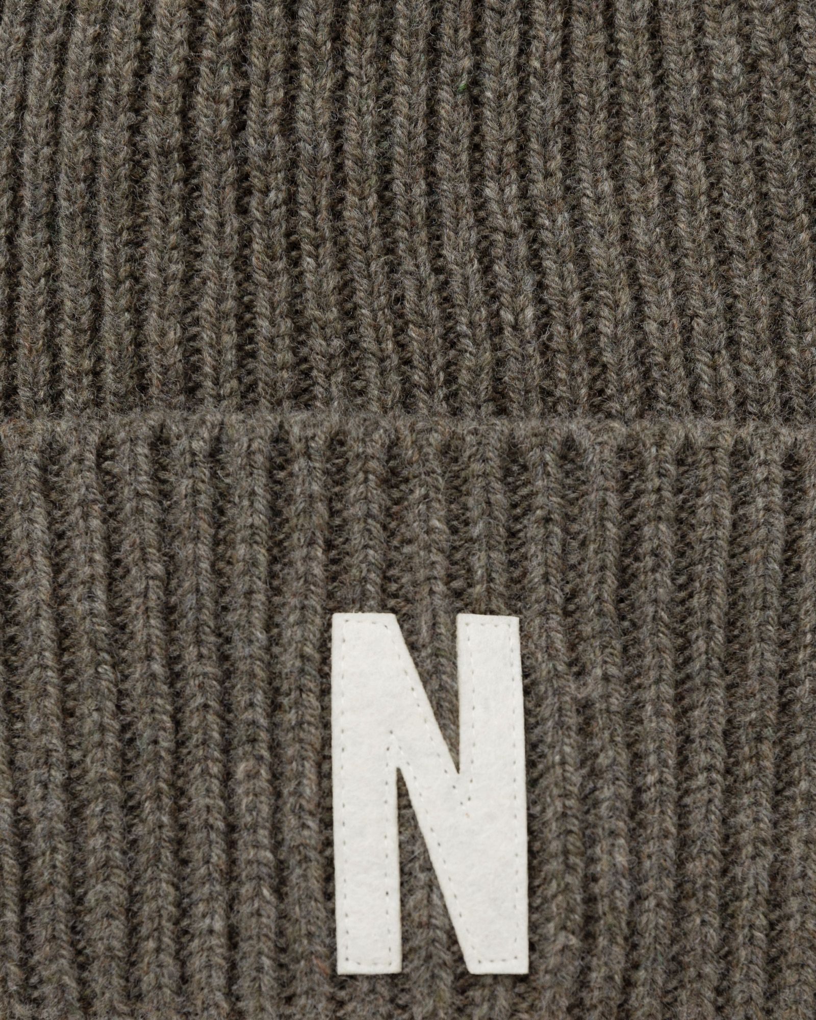 Merino Lambswool Rib N Logo Beanie